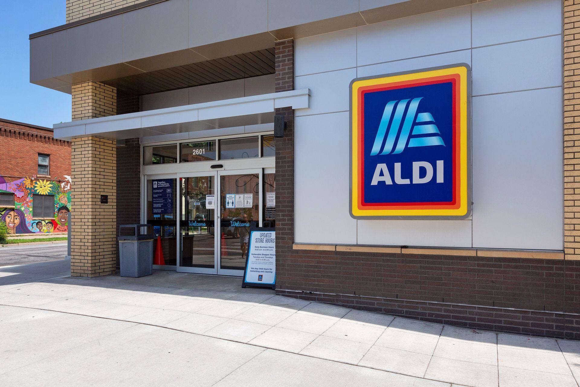 2704 Garfield Avenue