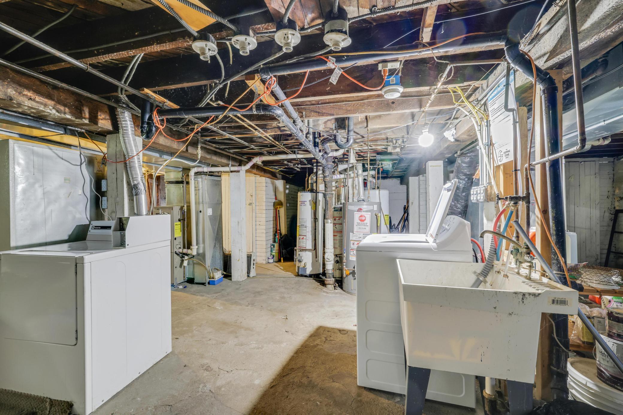 2821 Garfield Avenue