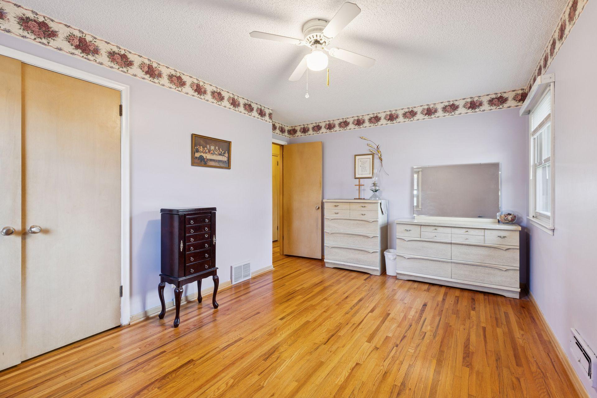 7041 Georgia Avenue N