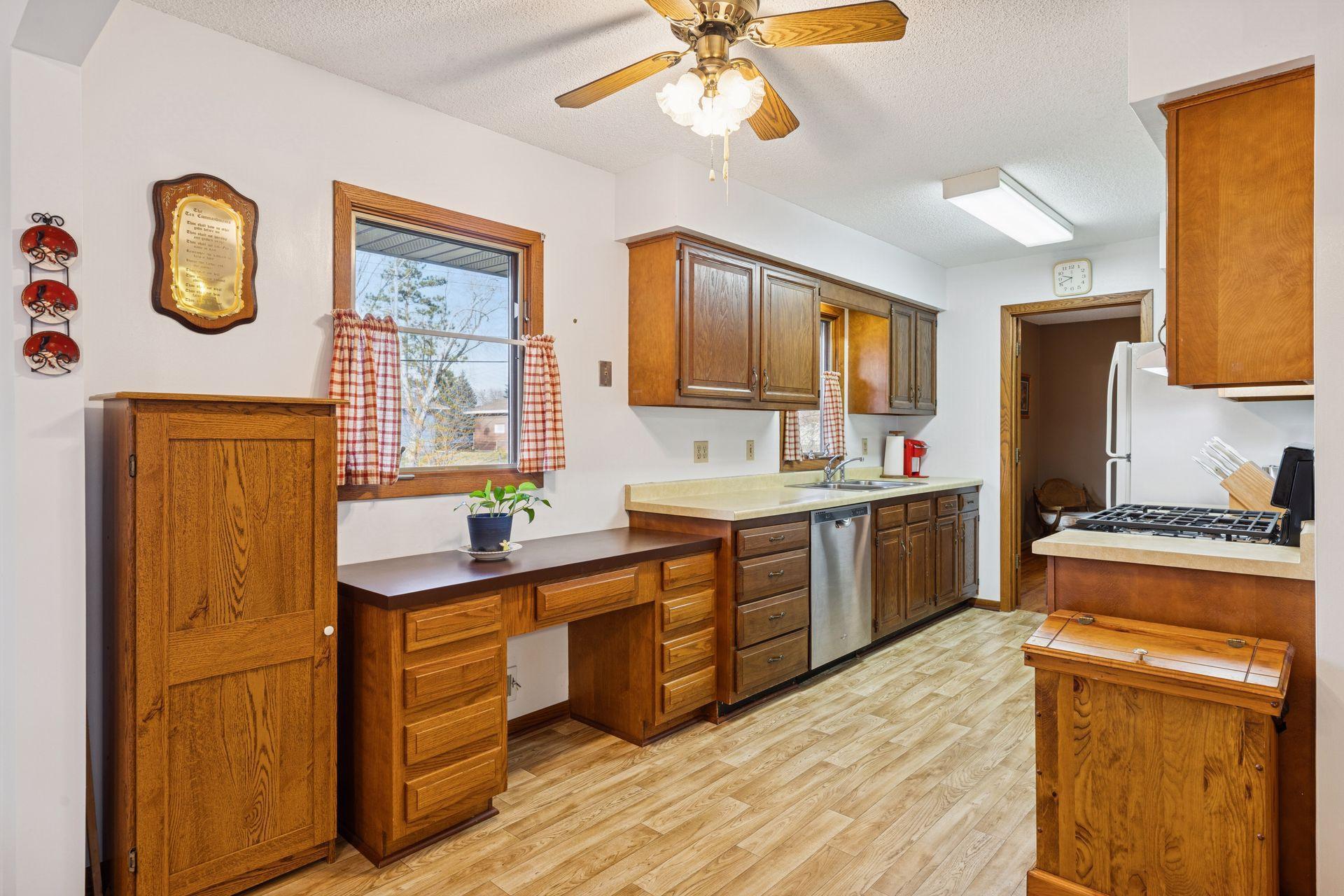 7041 Georgia Avenue N