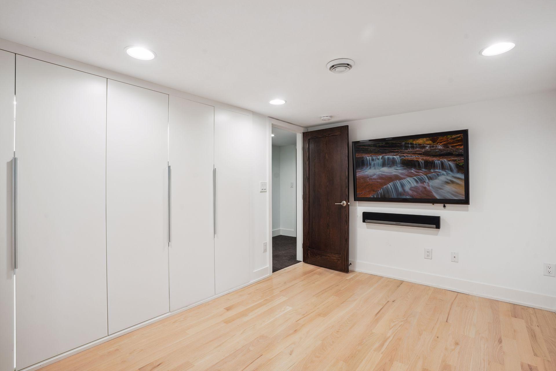 209 Westwood Drive N