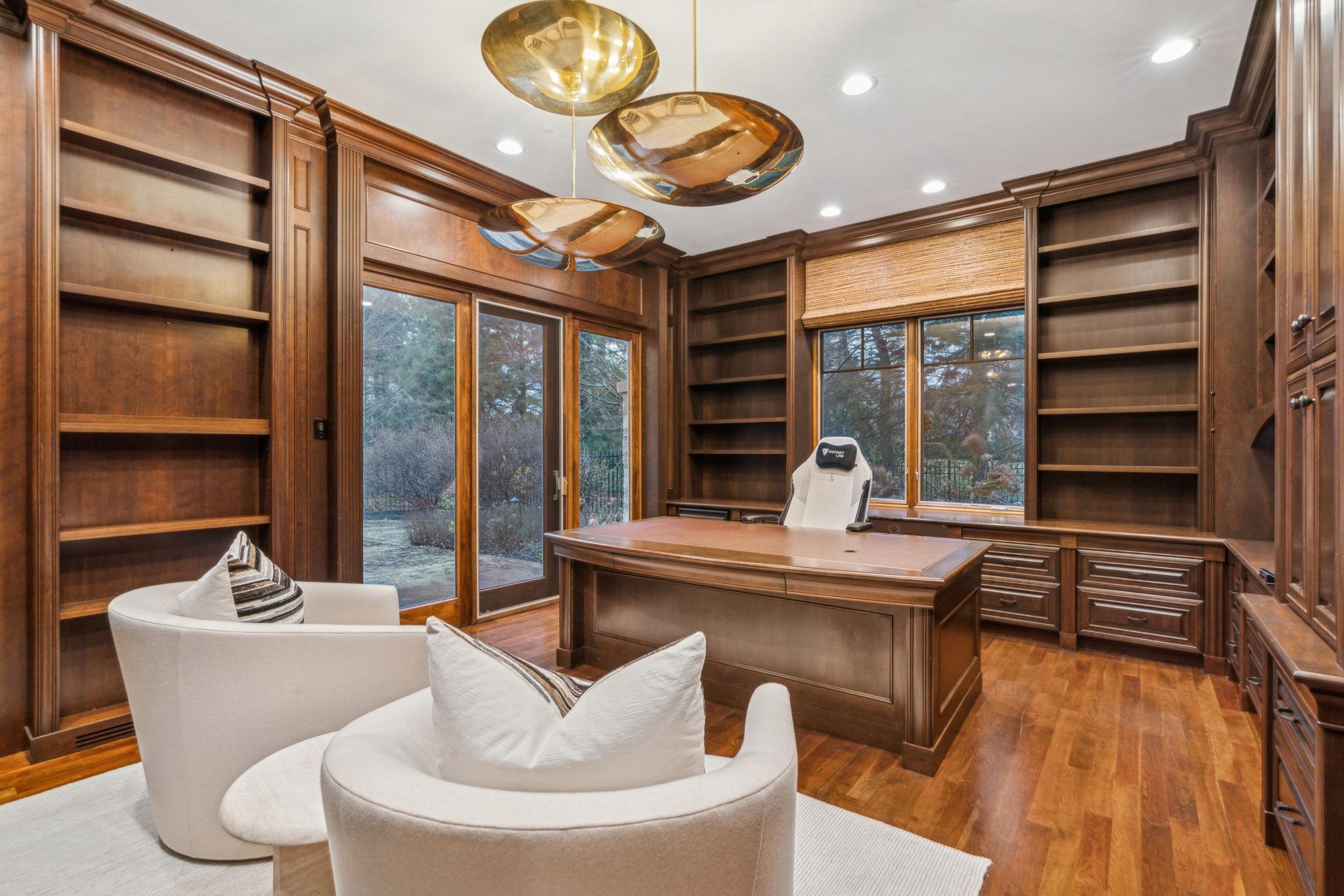 1492 Hunter Drive