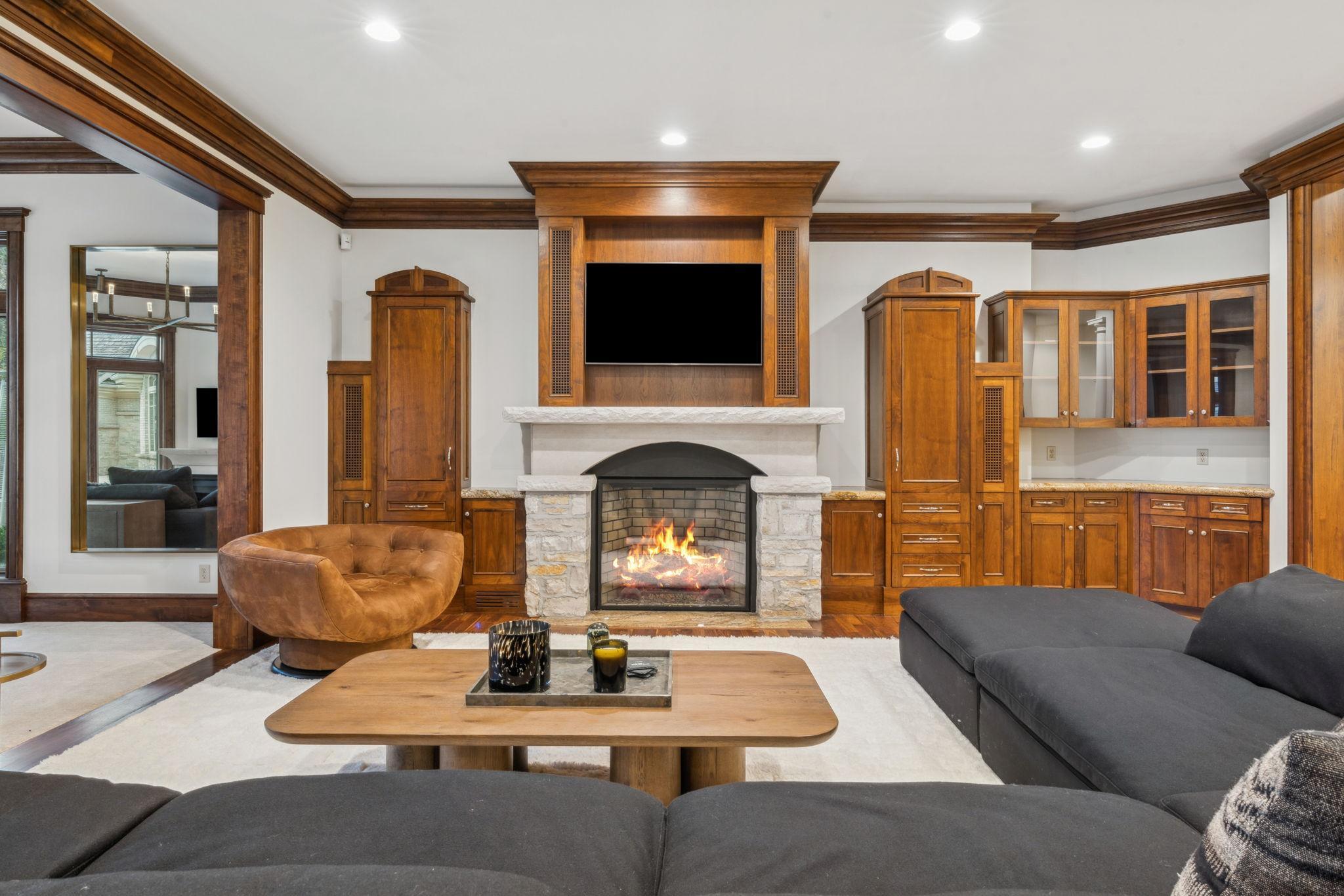 1492 Hunter Drive