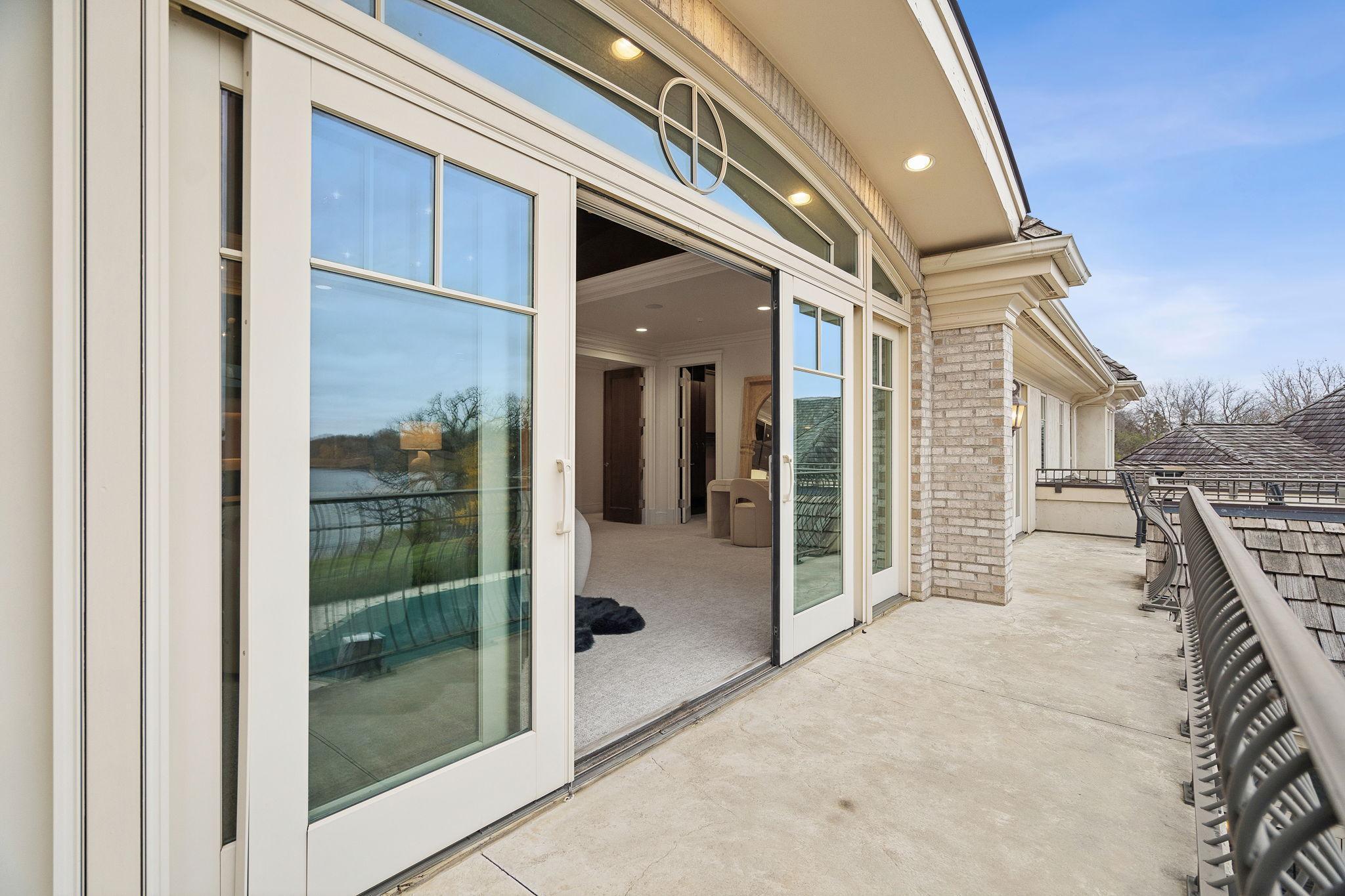 1492 Hunter Drive