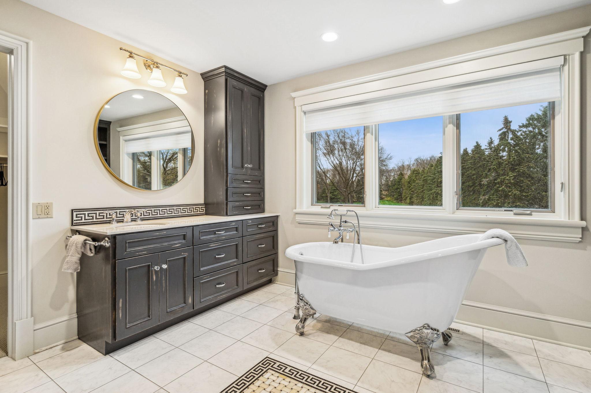 1492 Hunter Drive