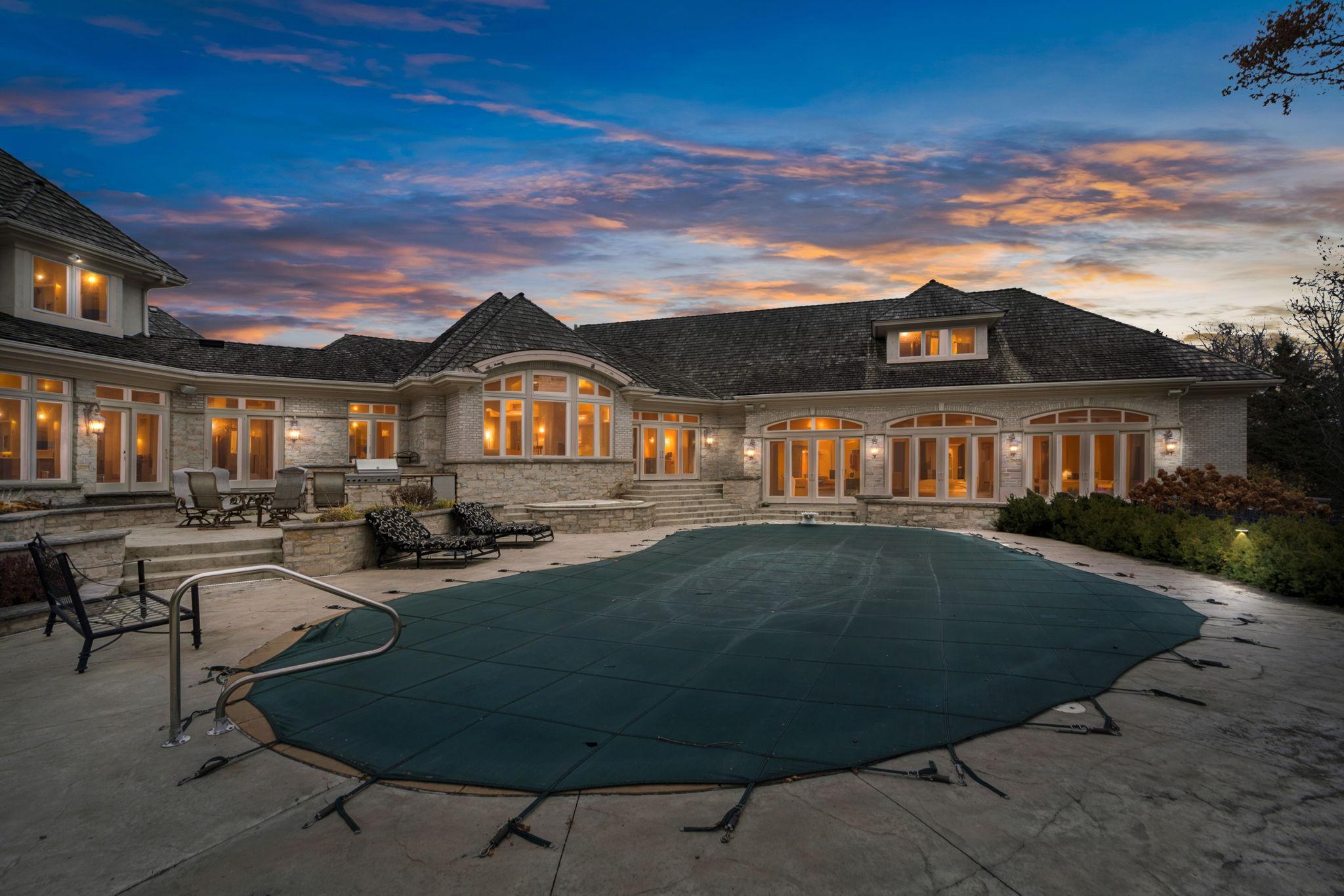 1492 Hunter Drive