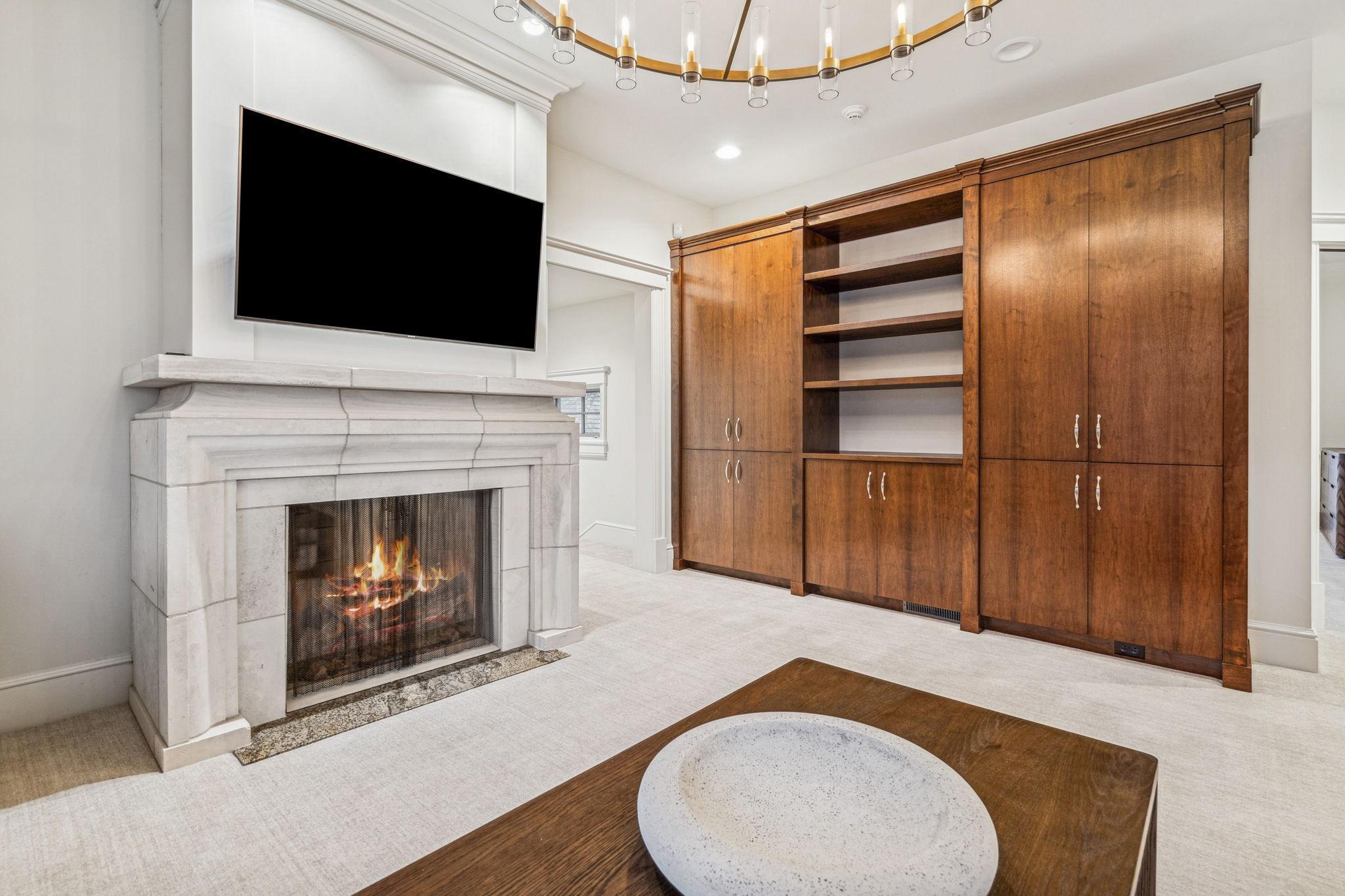 1492 Hunter Drive