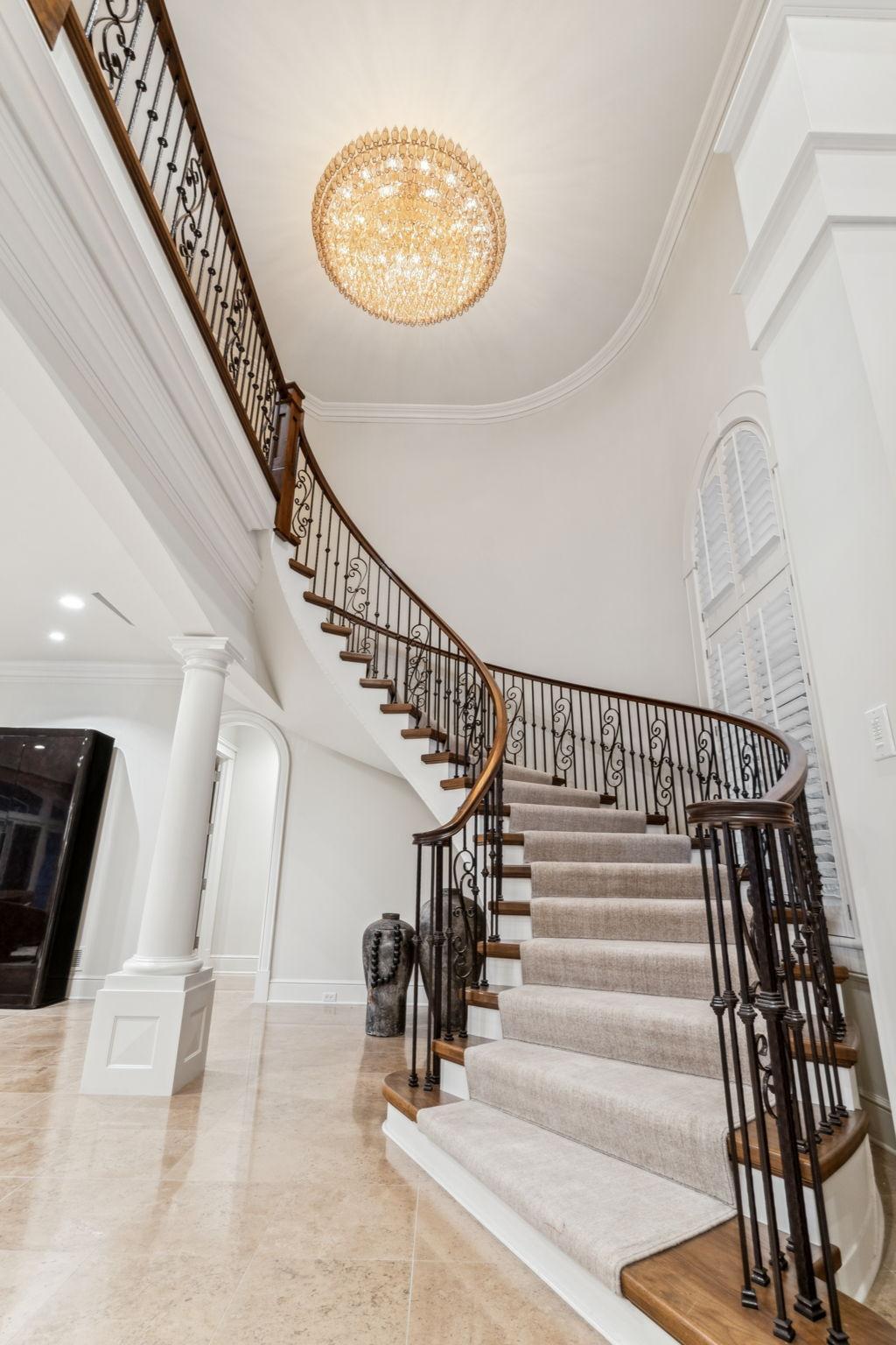 1492 Hunter Drive