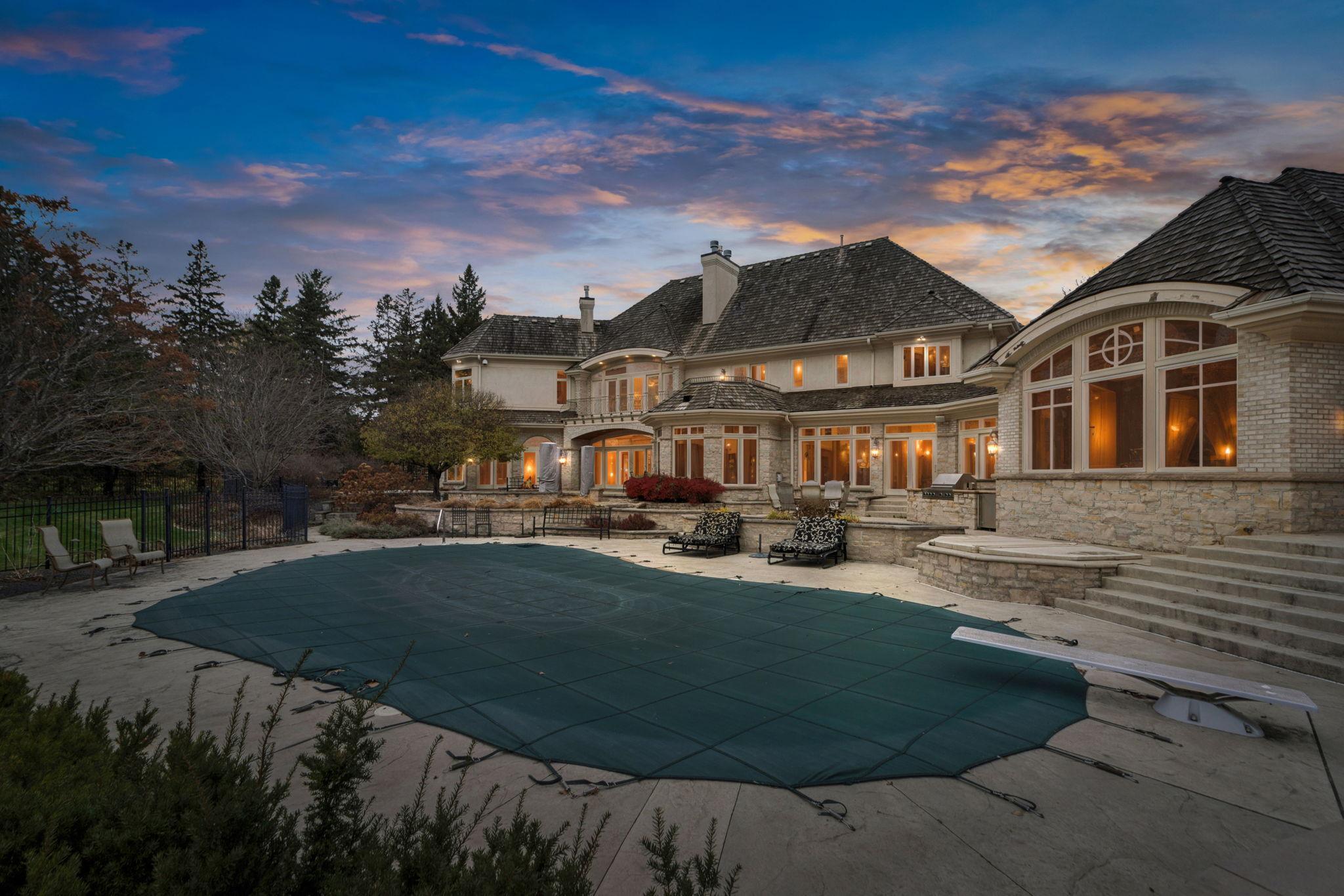 1492 Hunter Drive