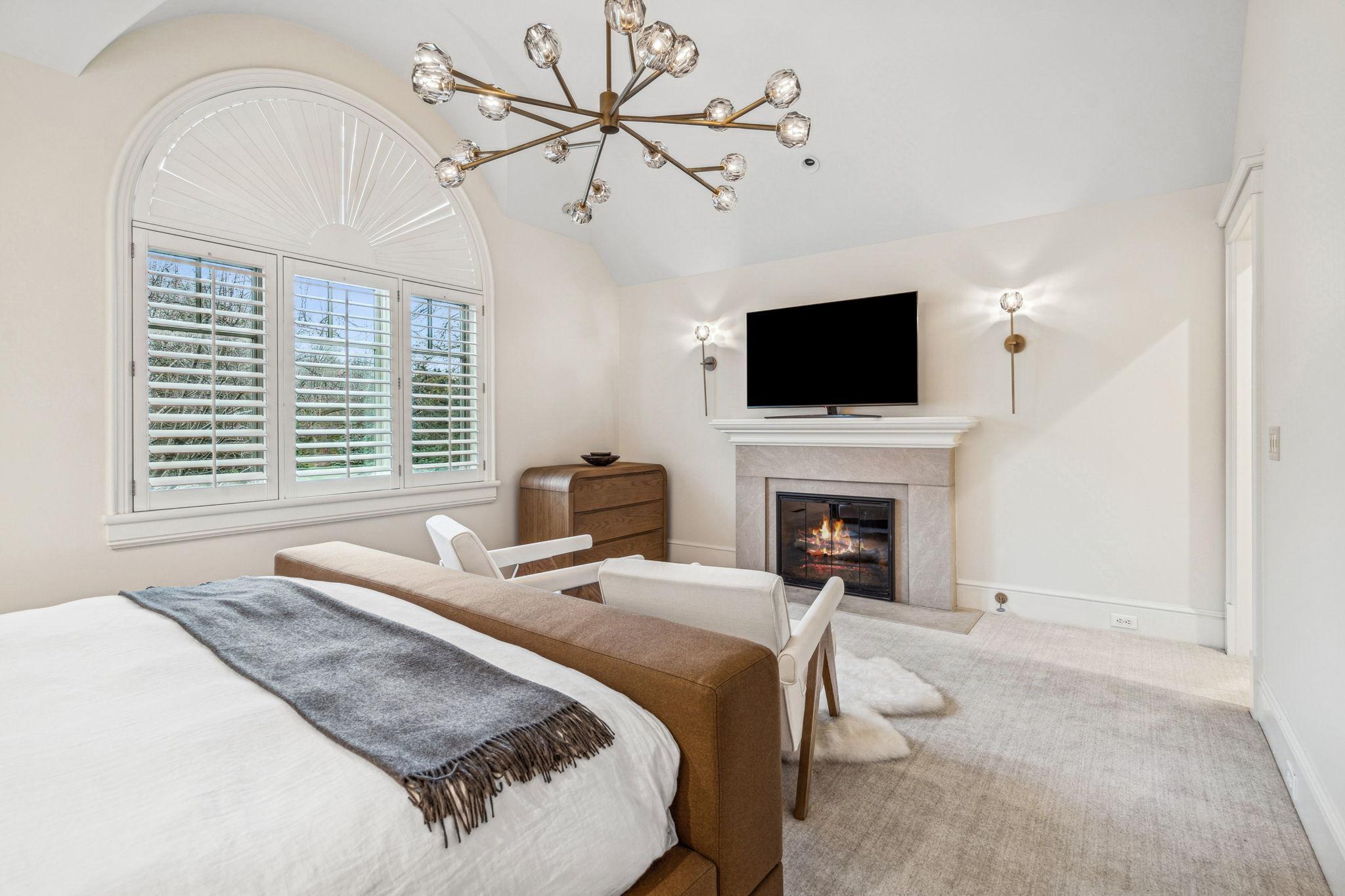 1492 Hunter Drive