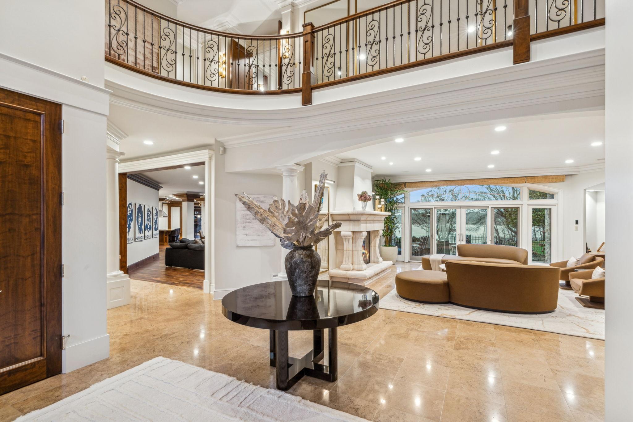 1492 Hunter Drive