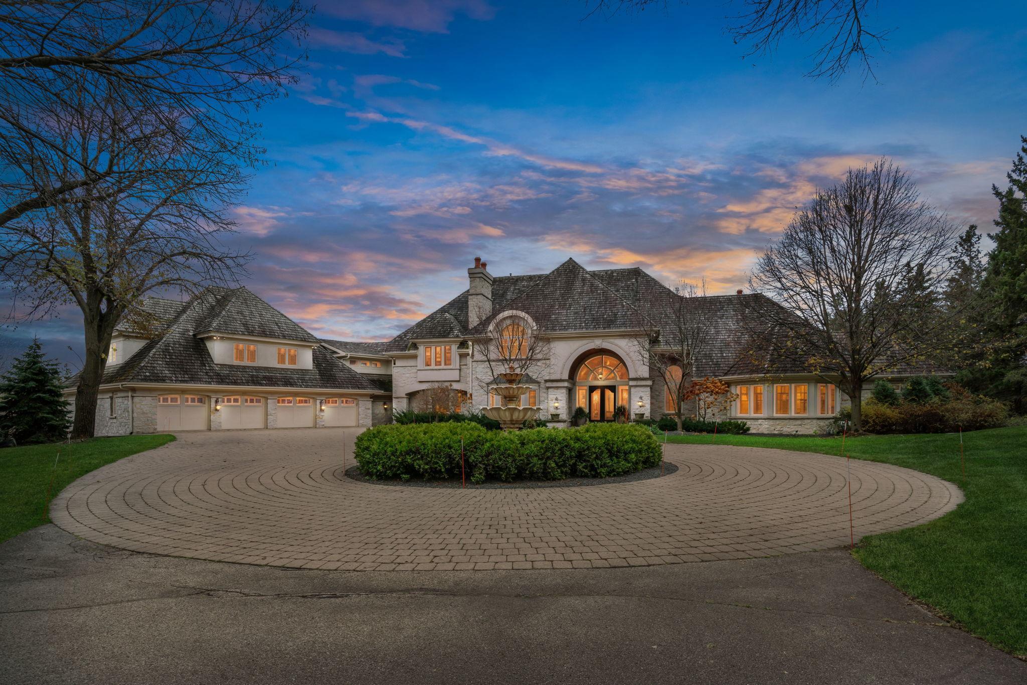 1492 Hunter Drive
