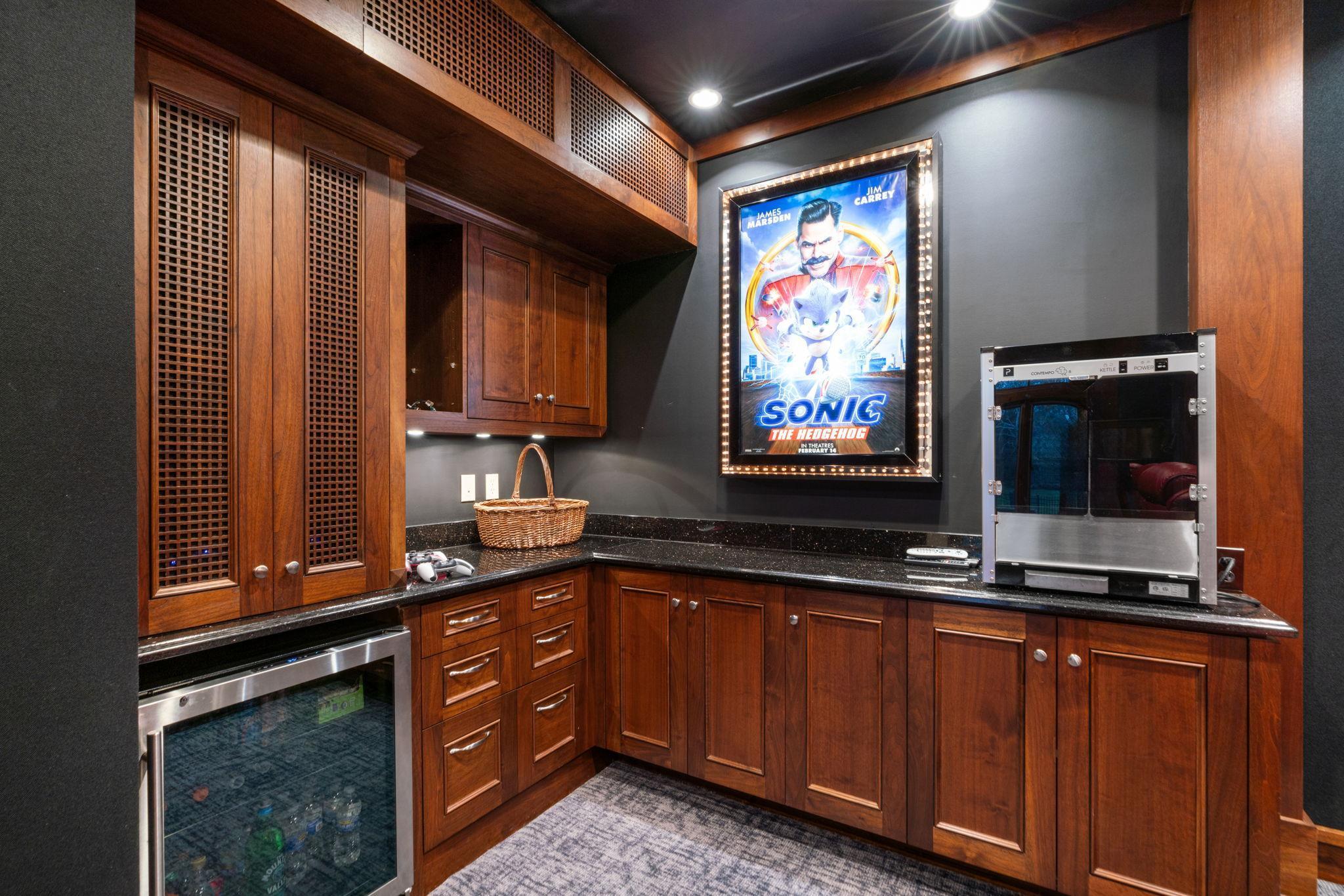 1492 Hunter Drive