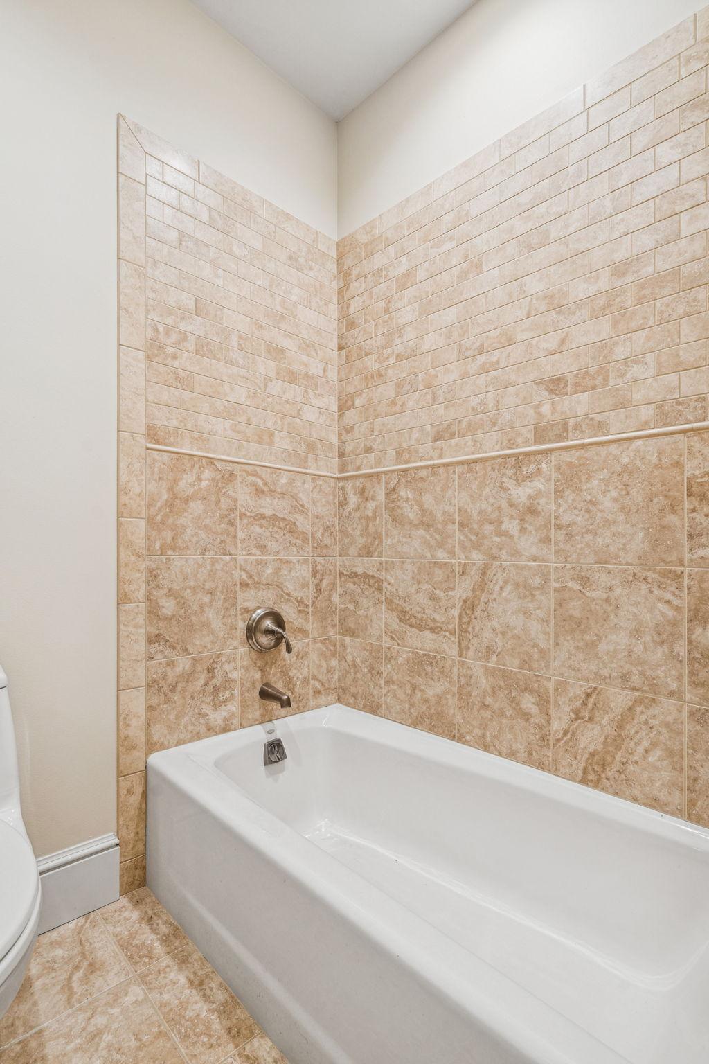 1492 Hunter Drive