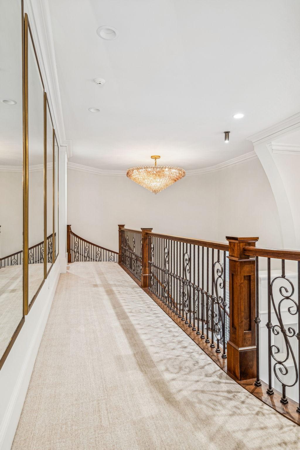 1492 Hunter Drive