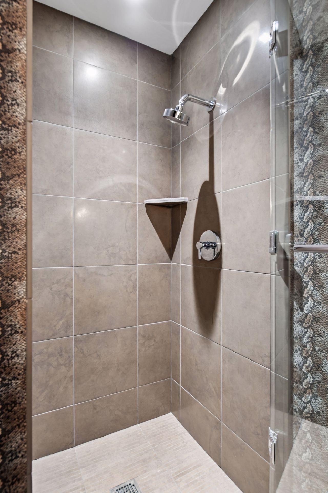 201 S 11th Street Unit: 1120