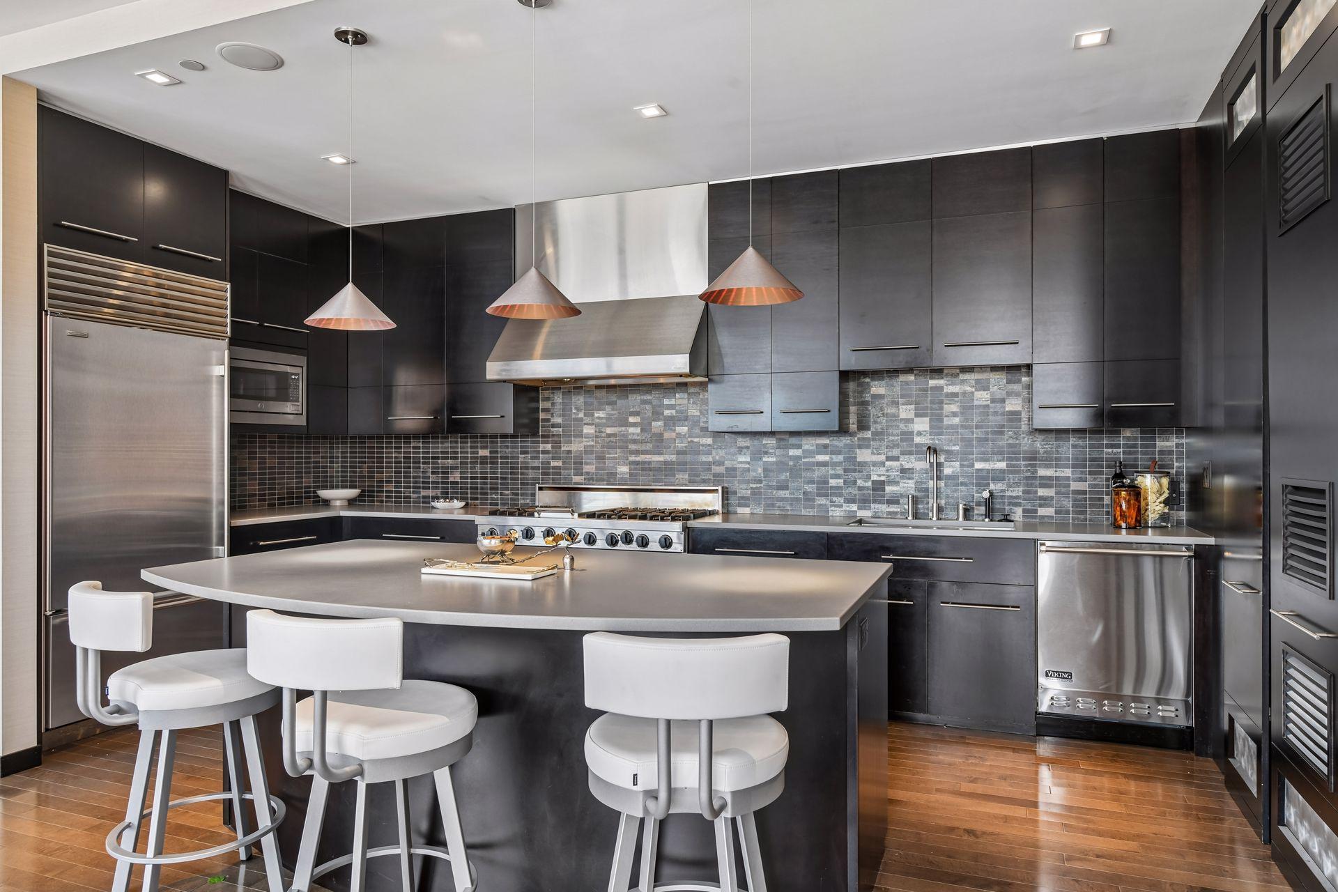 201 S 11th Street Unit: 1120