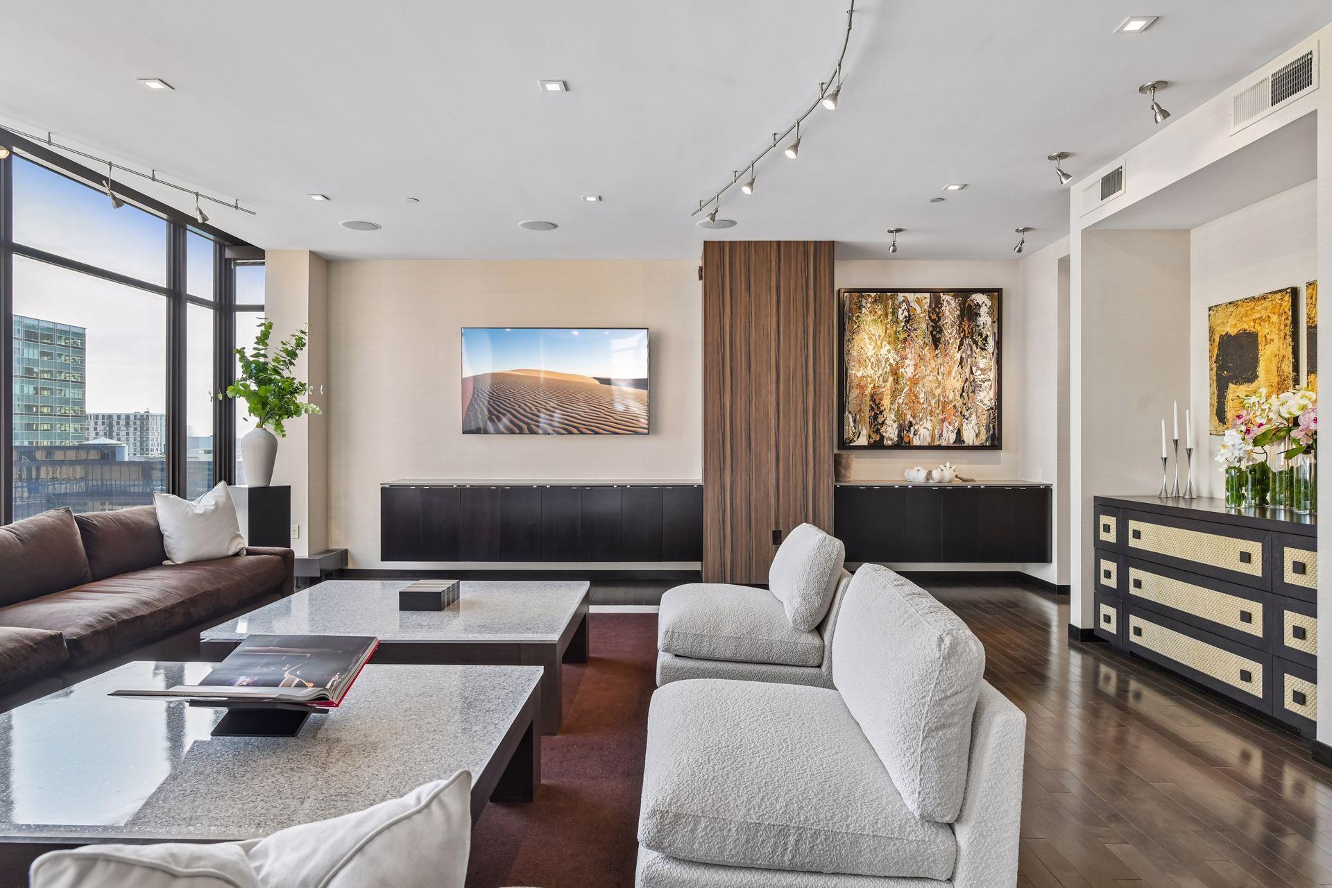 201 S 11th Street Unit: 1120