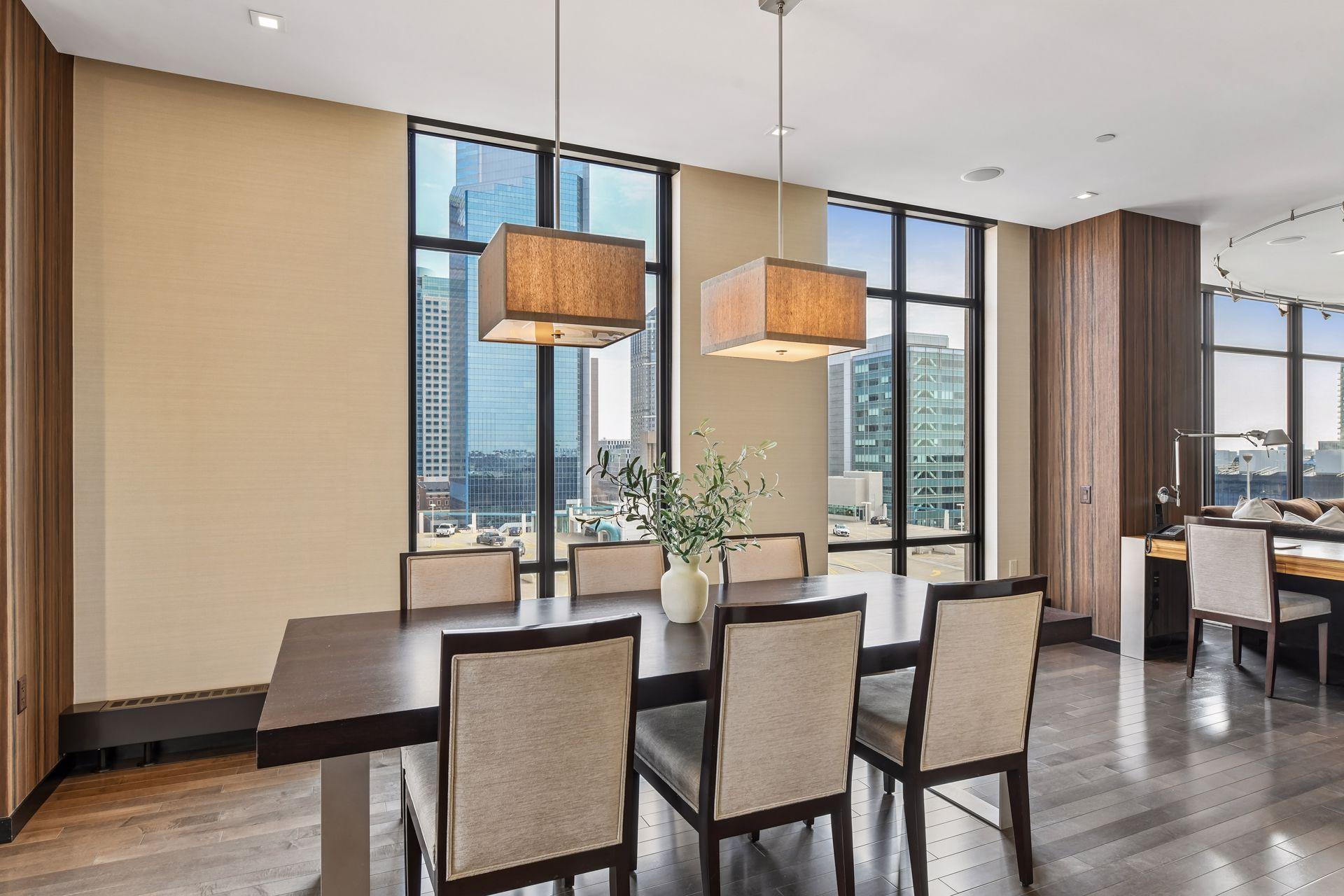 201 S 11th Street Unit: 1120