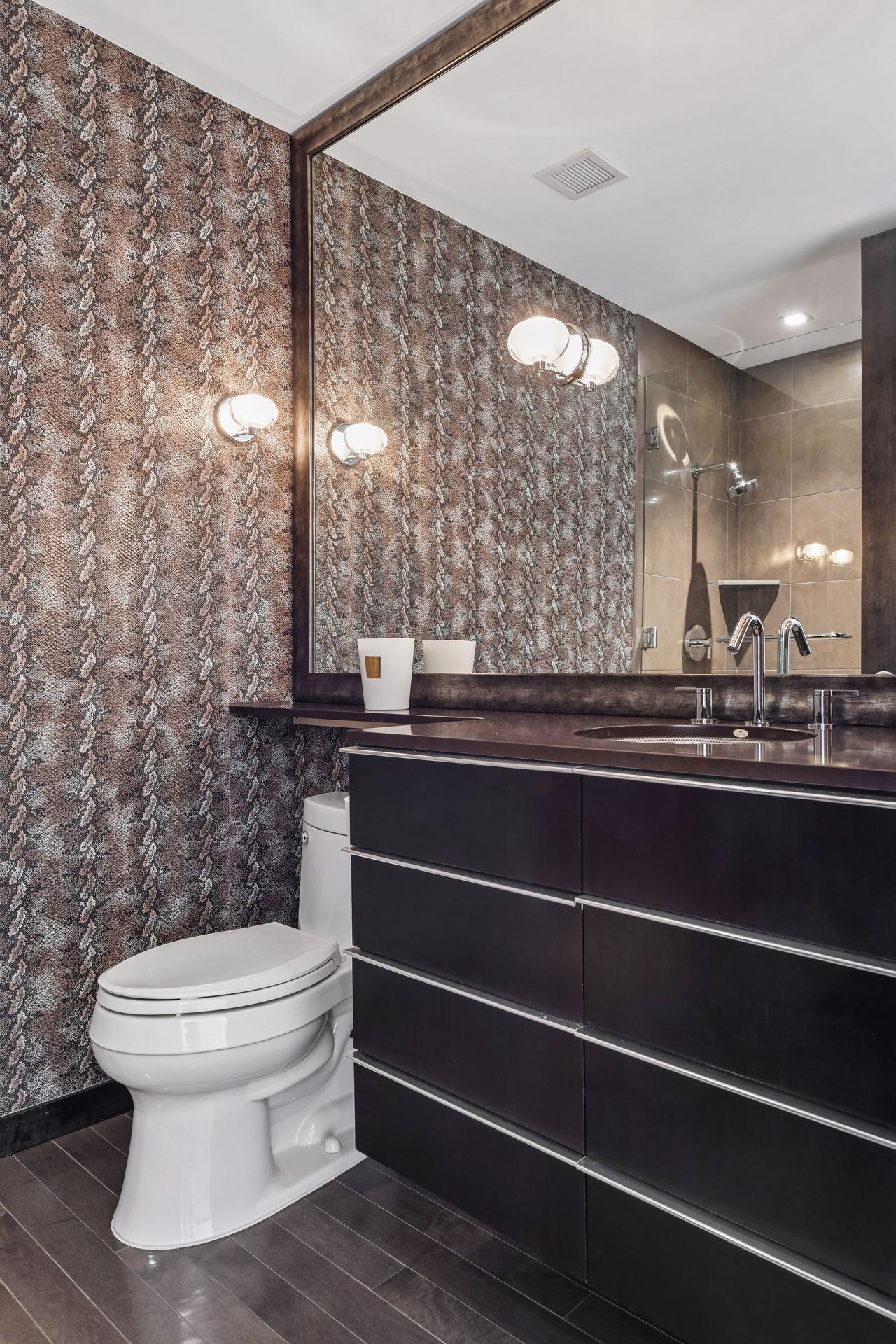 201 S 11th Street Unit: 1120