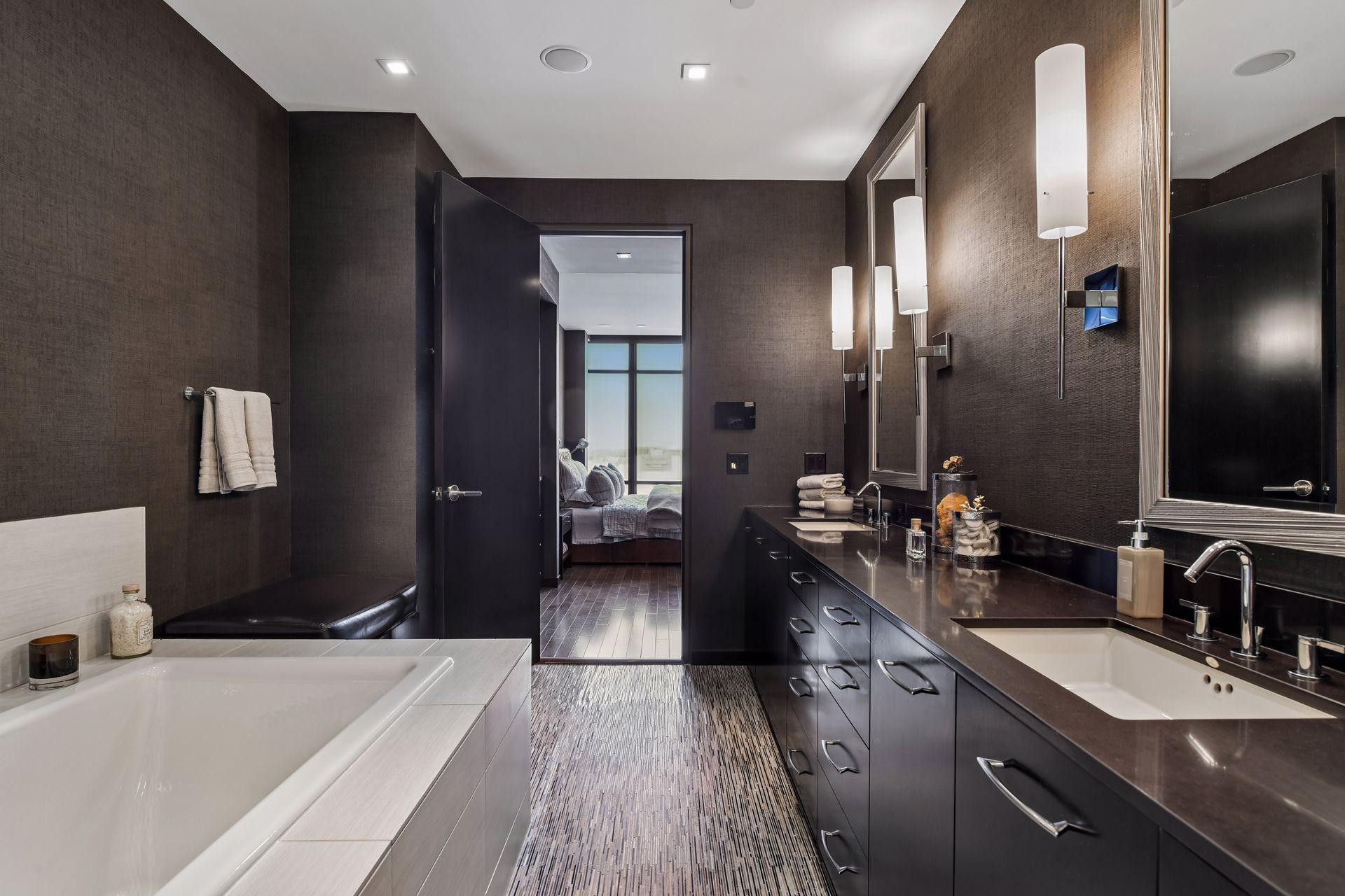 201 S 11th Street Unit: 1120