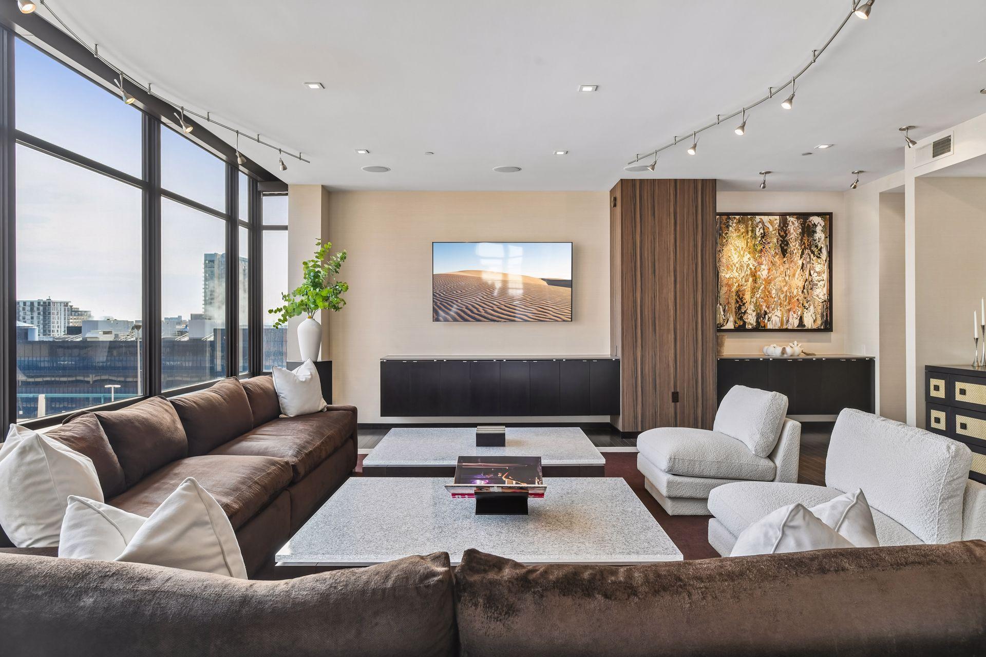 201 S 11th Street Unit: 1120