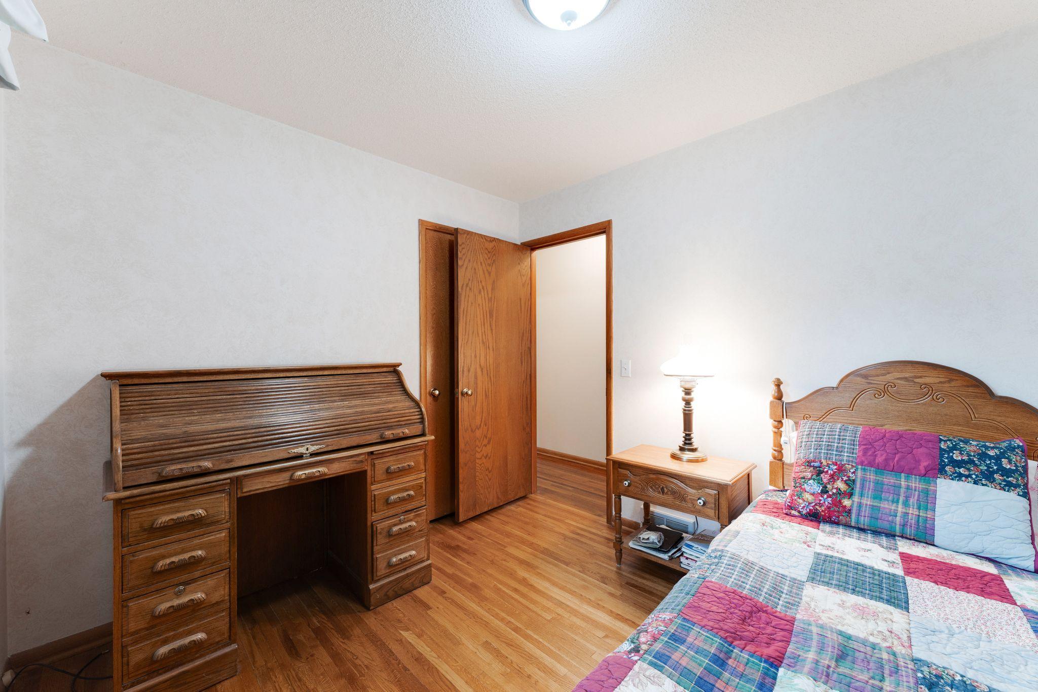 10940 Chowen Avenue S