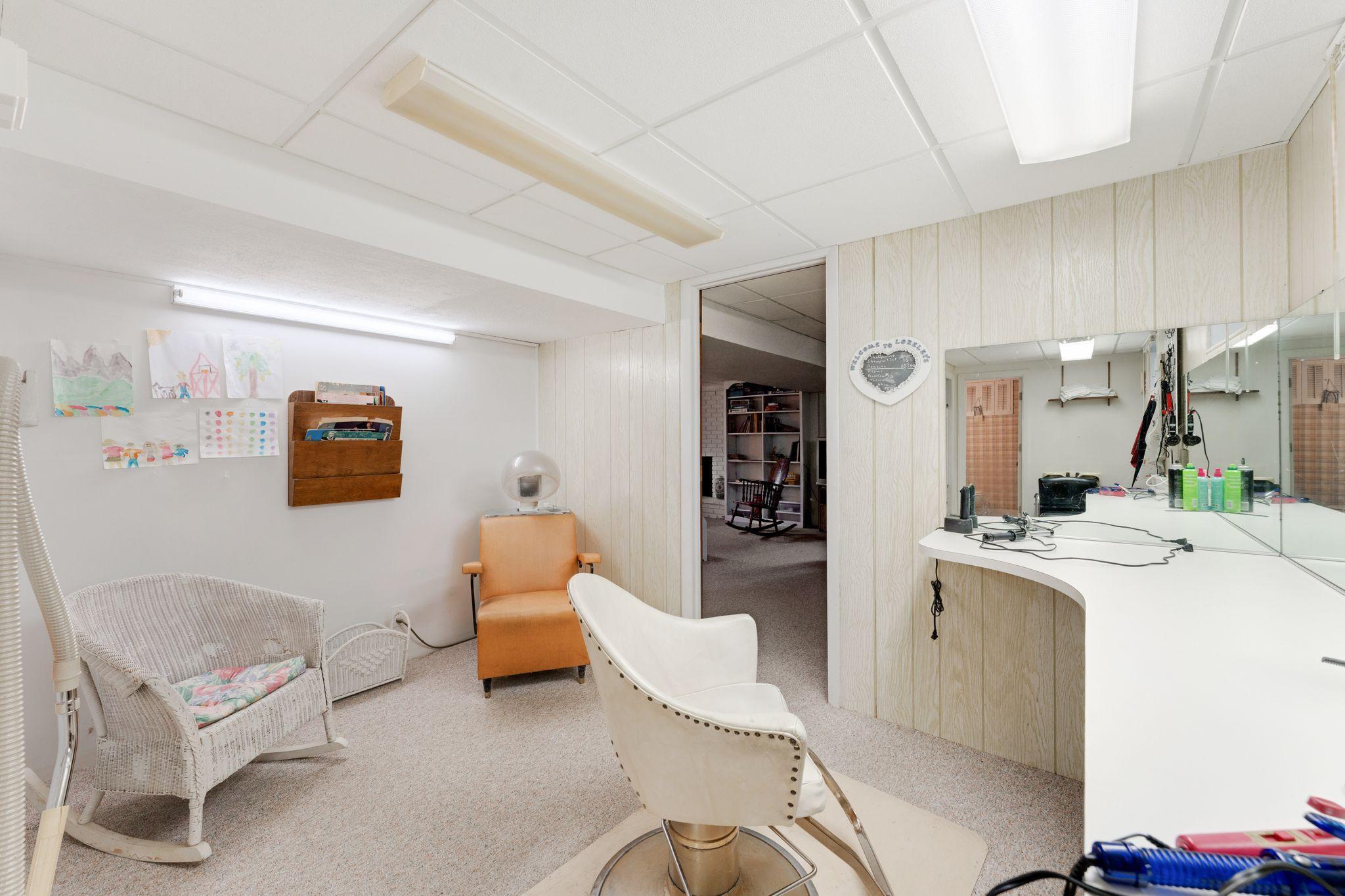 10940 Chowen Avenue S