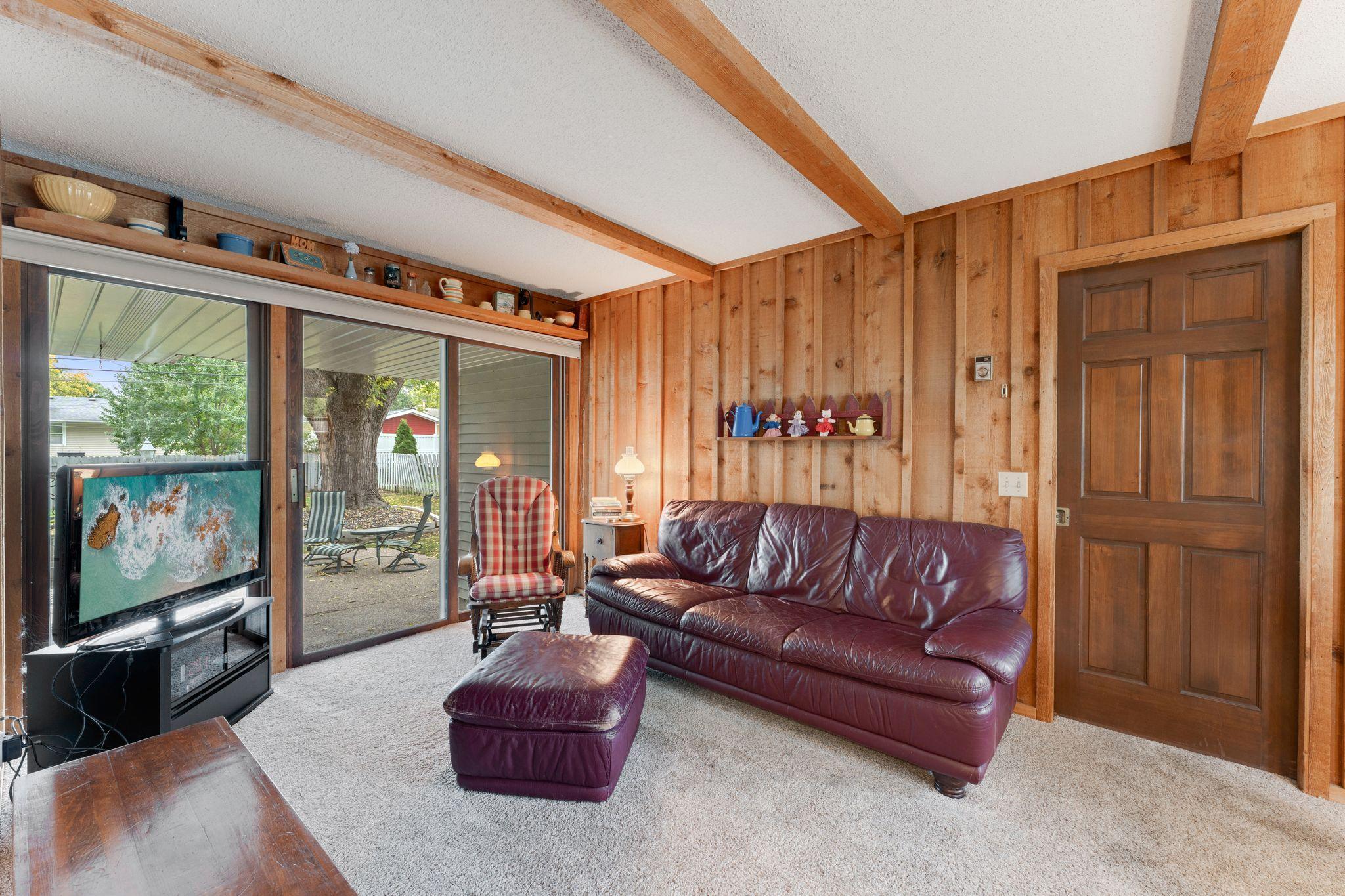 10940 Chowen Avenue S