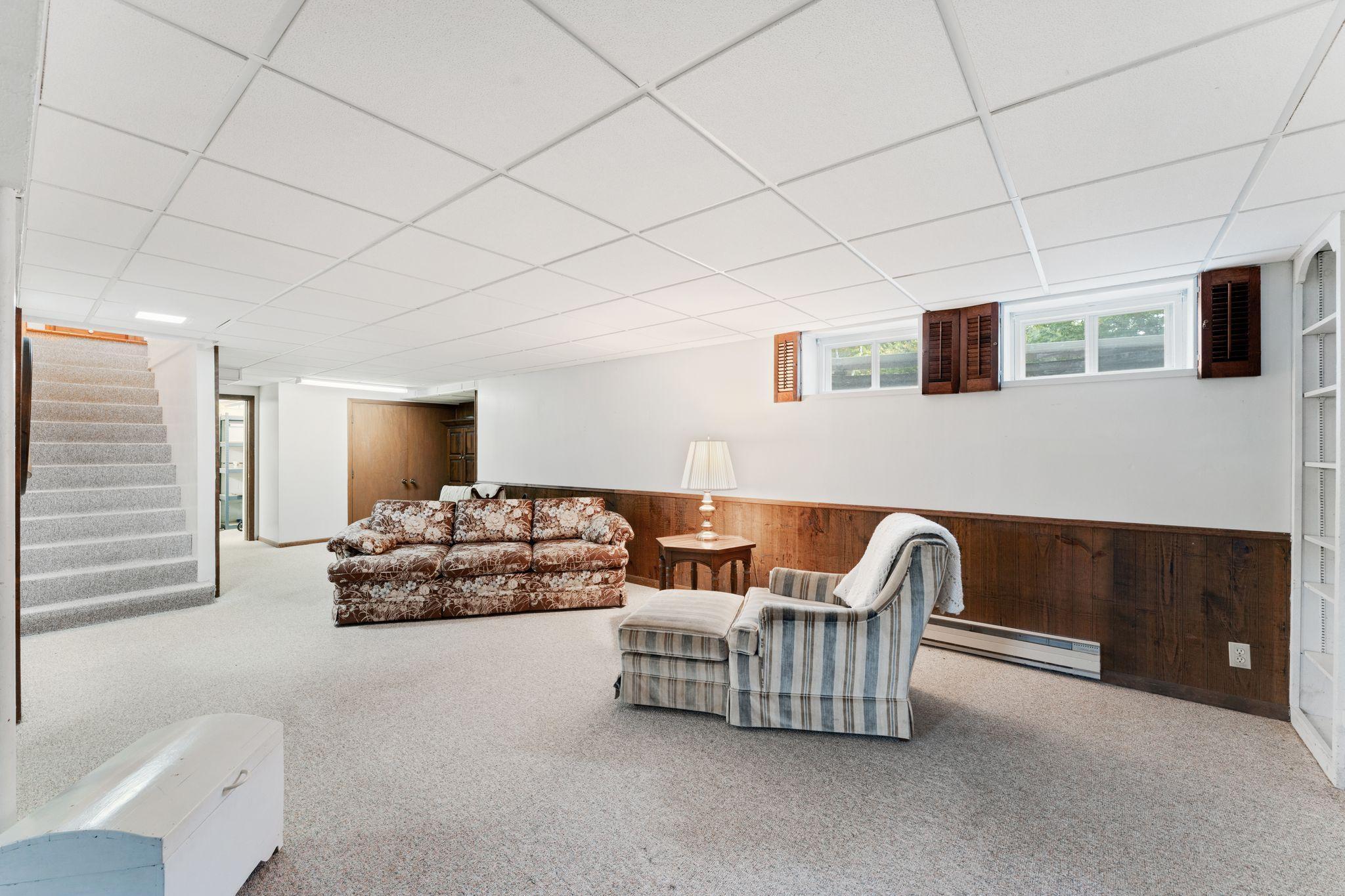 10940 Chowen Avenue S