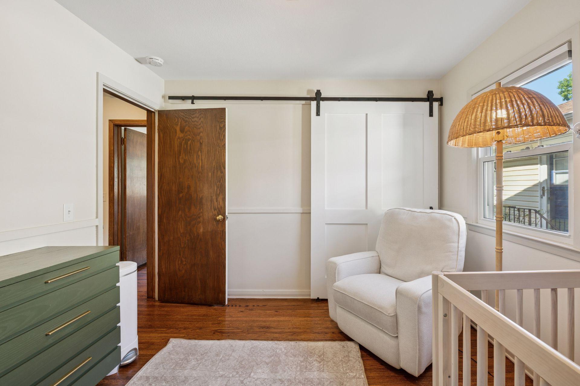 2648 Yosemite Avenue S