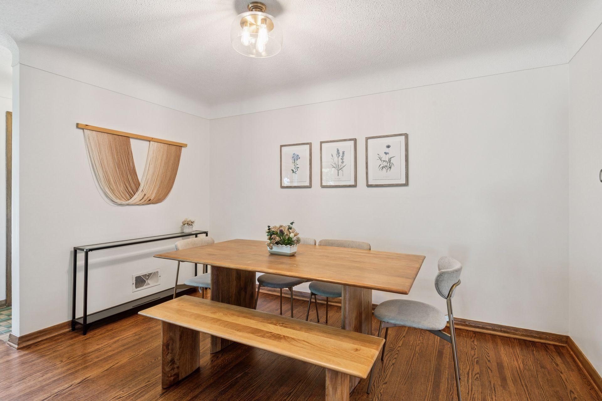 2648 Yosemite Avenue S