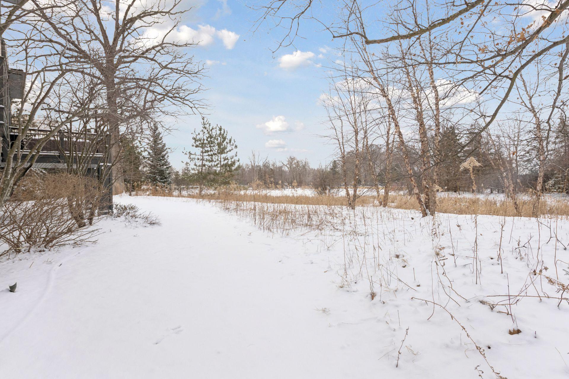 425 Carpenters Point