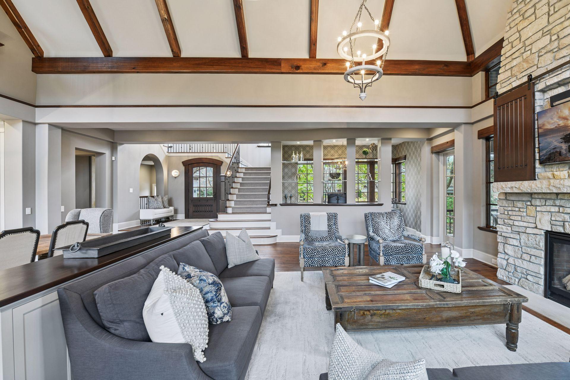 425 Carpenters Point