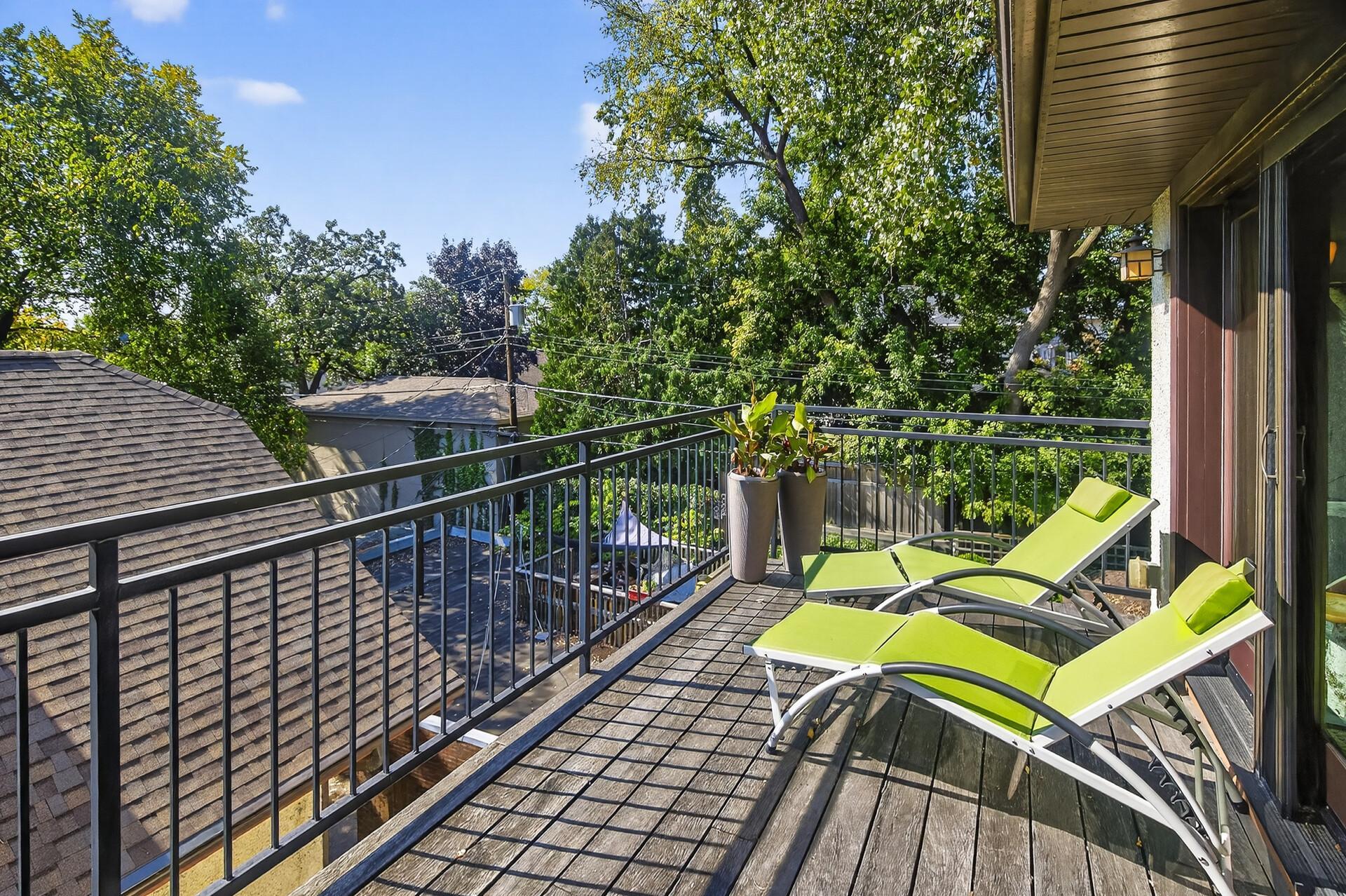 1920 Fremont Avenue S