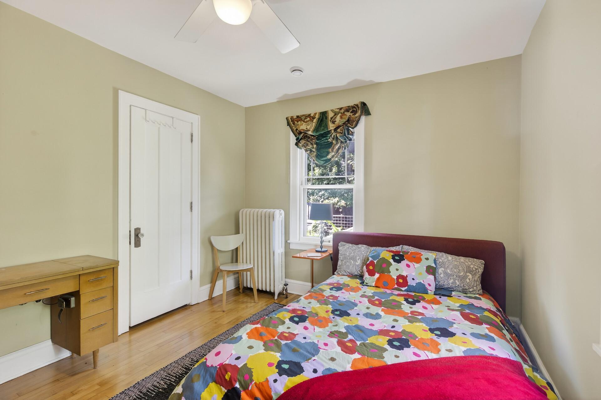 1920 Fremont Avenue S