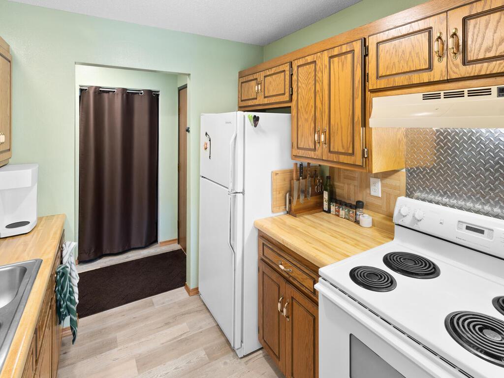 161 Mindy Lane Unit: 9