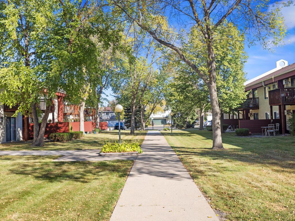 161 Mindy Lane Unit: 9