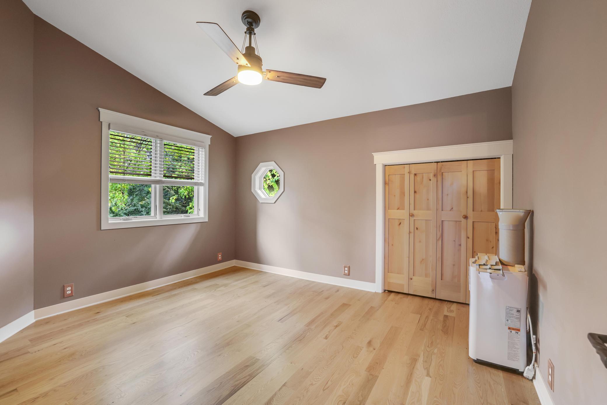 14908 Glen Oak Street