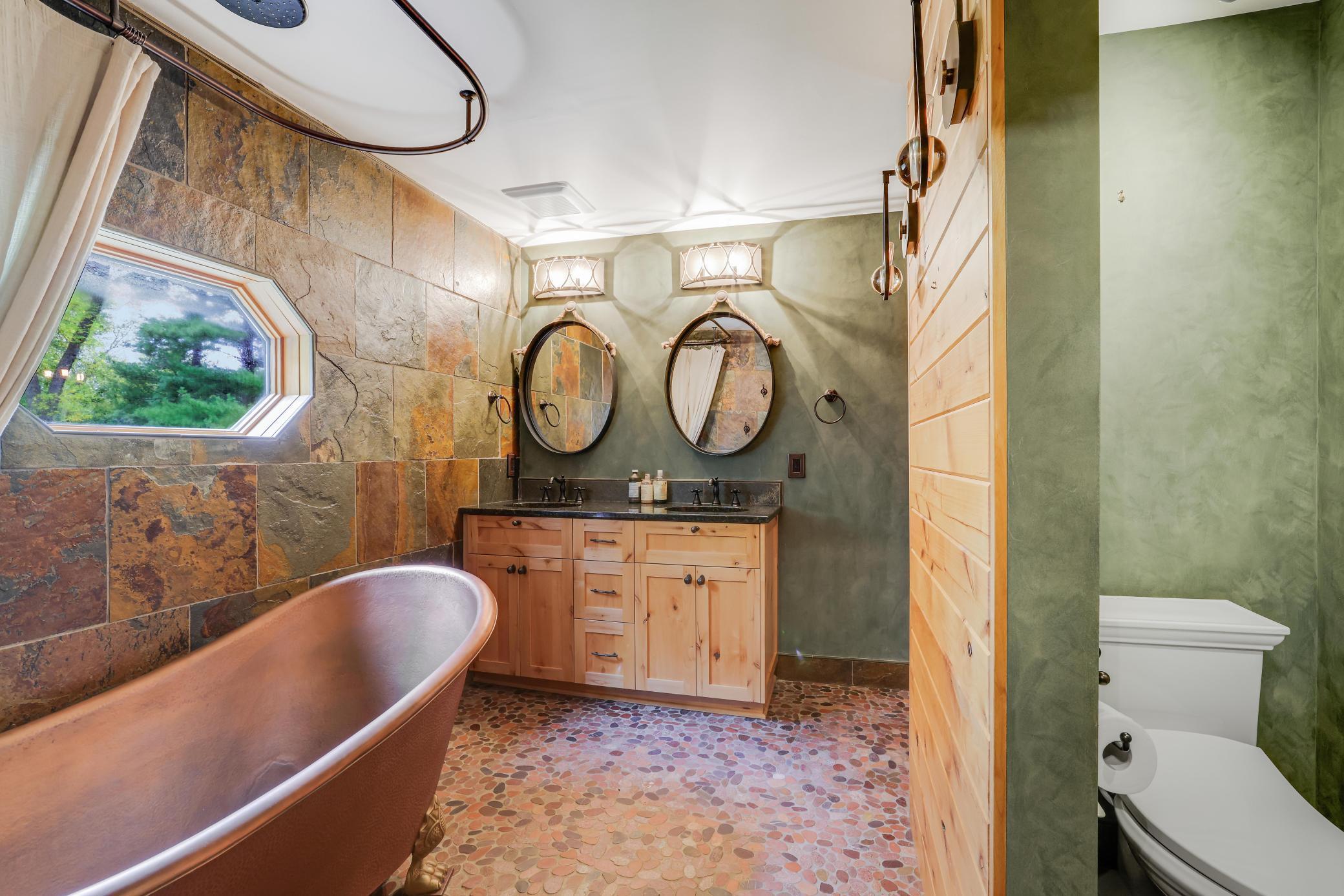 14908 Glen Oak Street