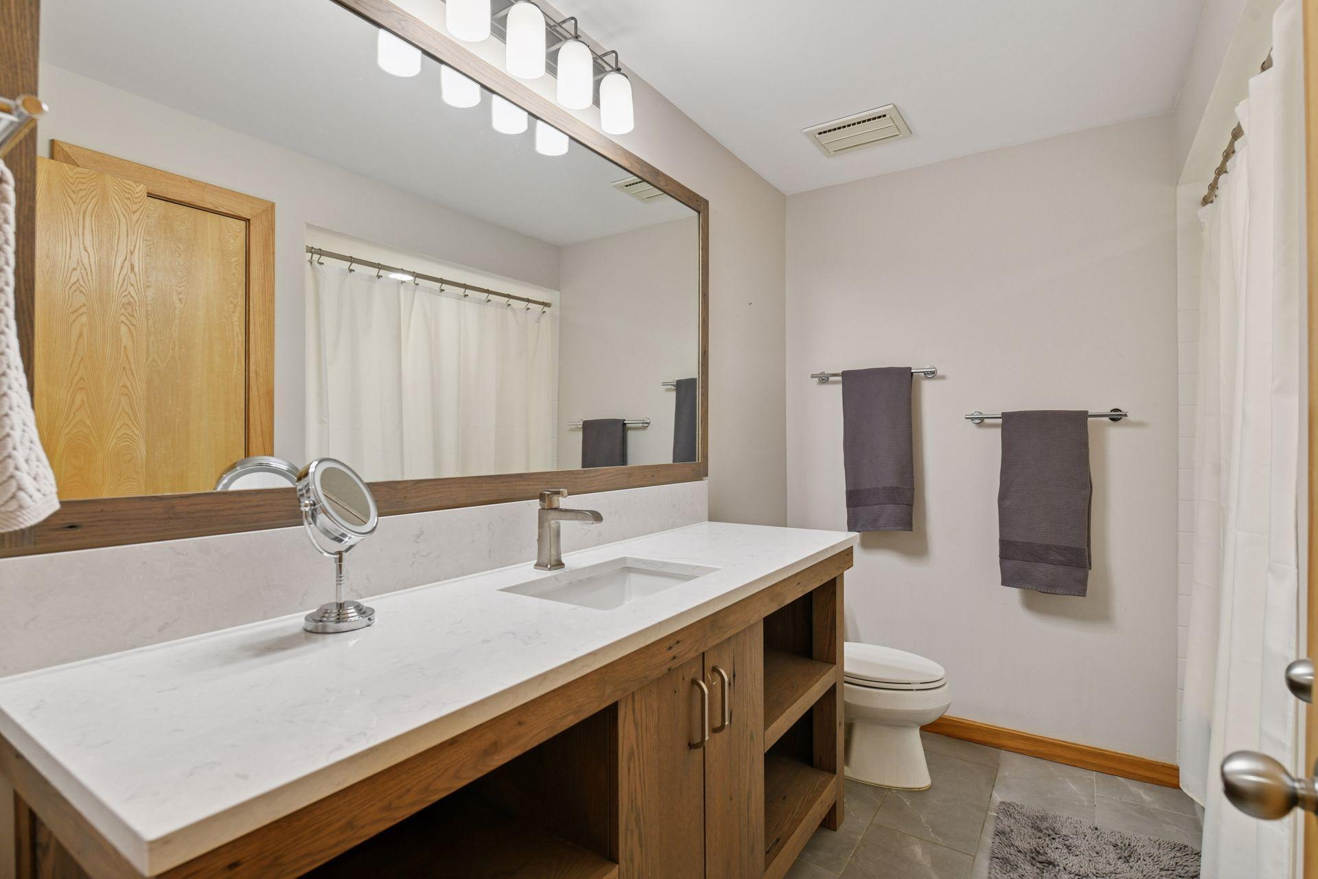 5880 Boulder Bridge Lane