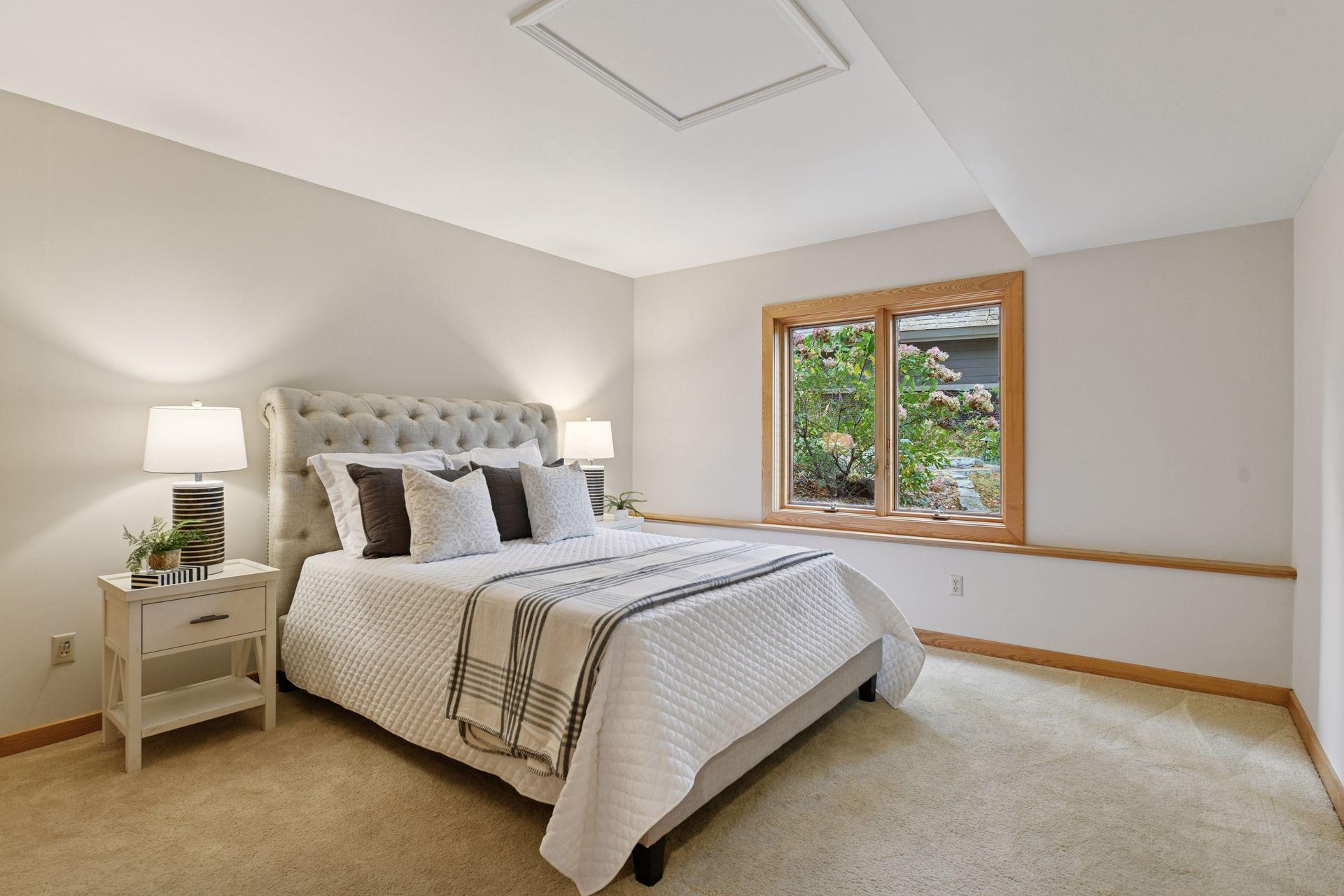 5880 Boulder Bridge Lane