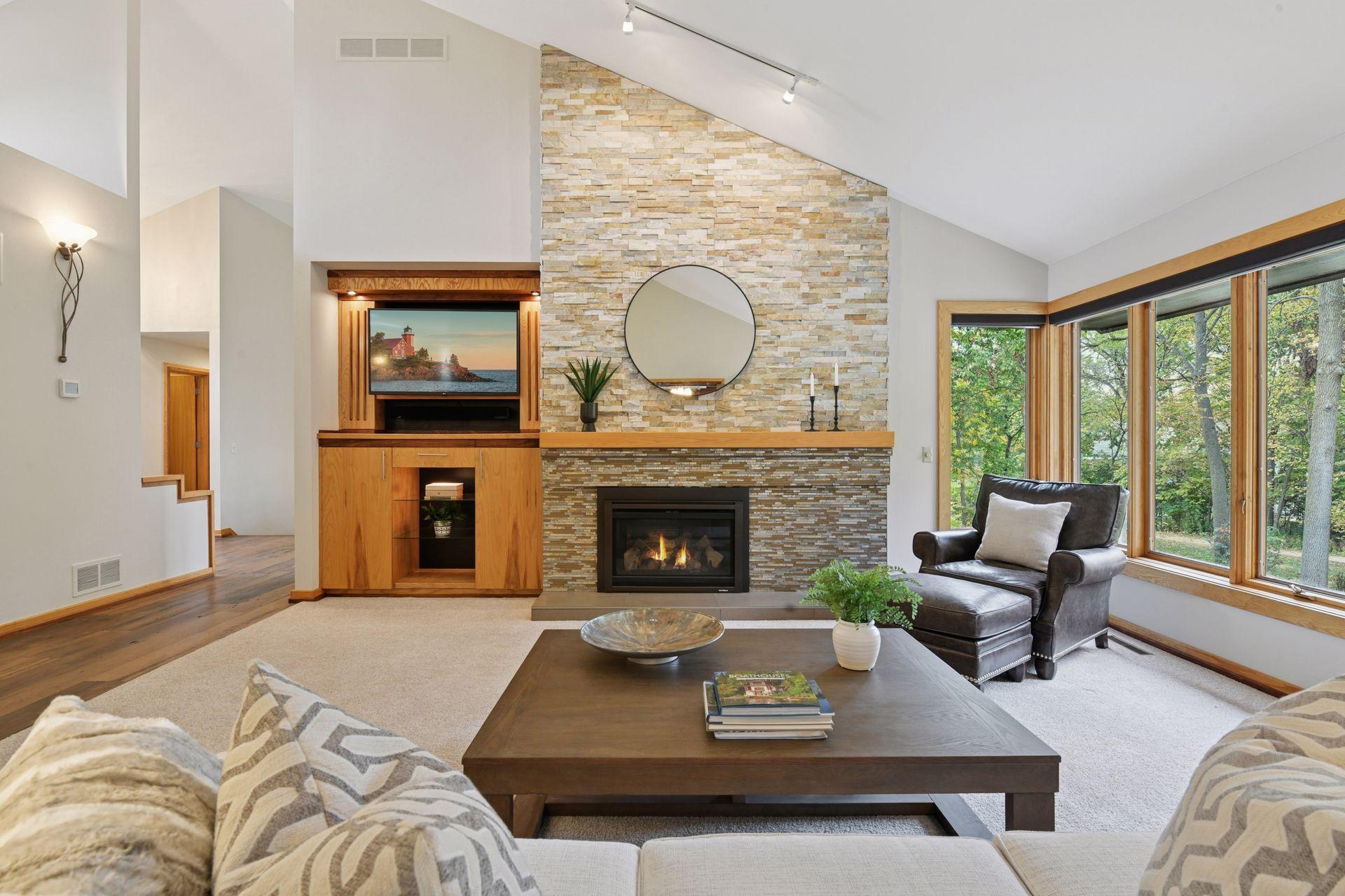 5880 Boulder Bridge Lane