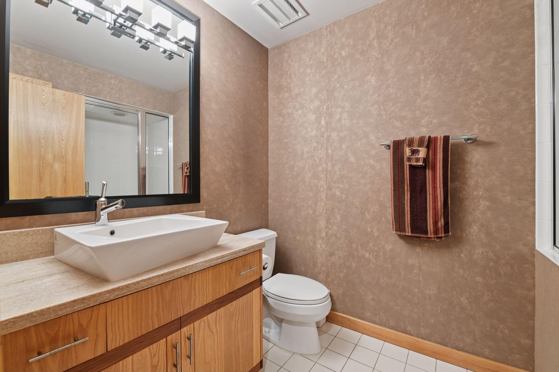 5880 Boulder Bridge Lane