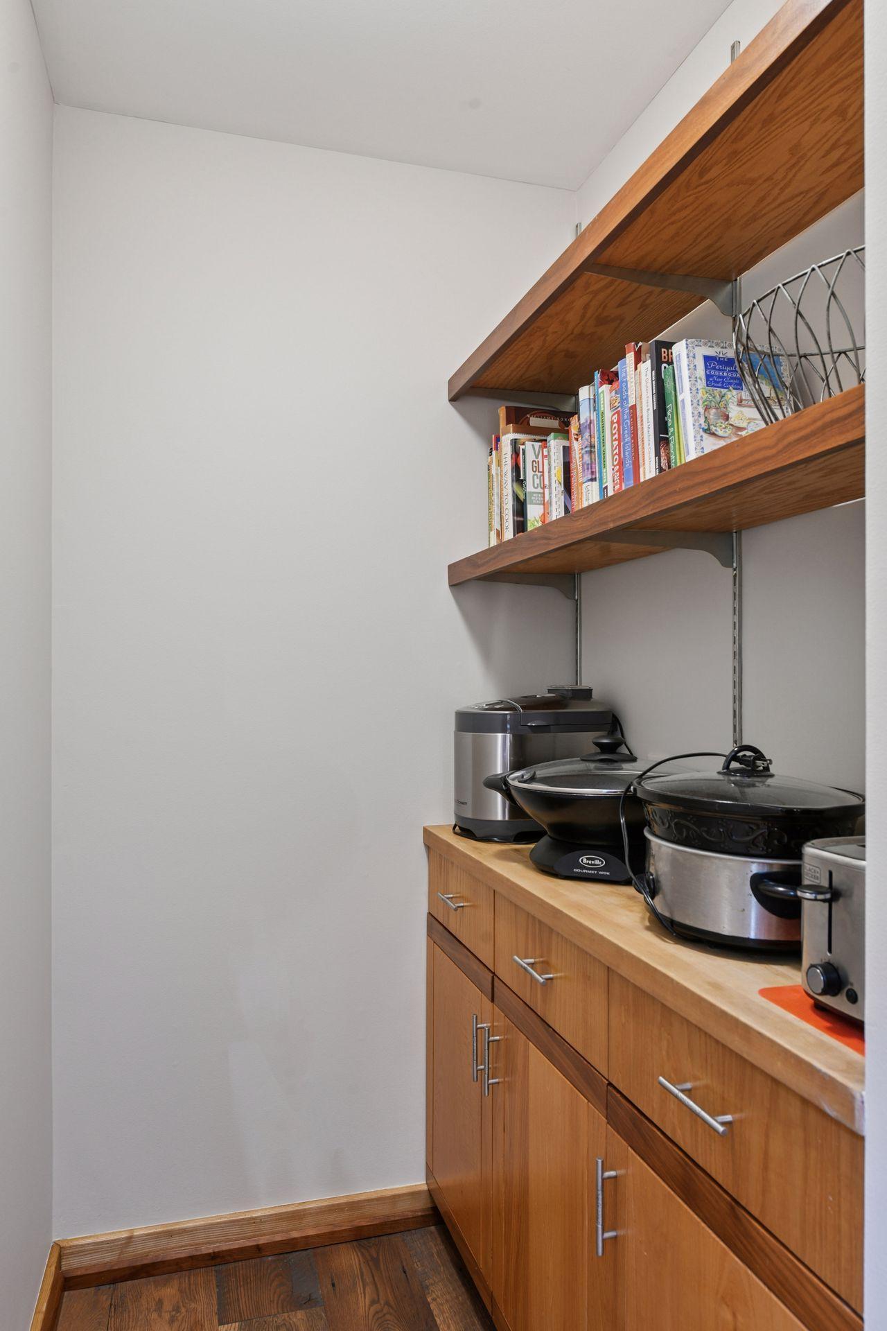 5880 Boulder Bridge Lane