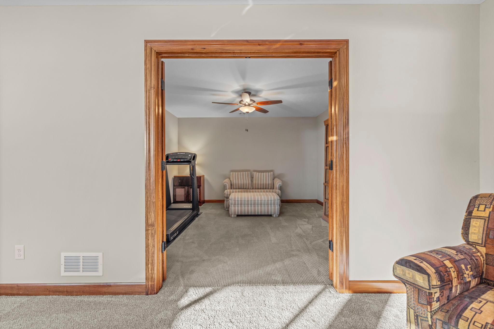 19541 Yellow Pine Street NW