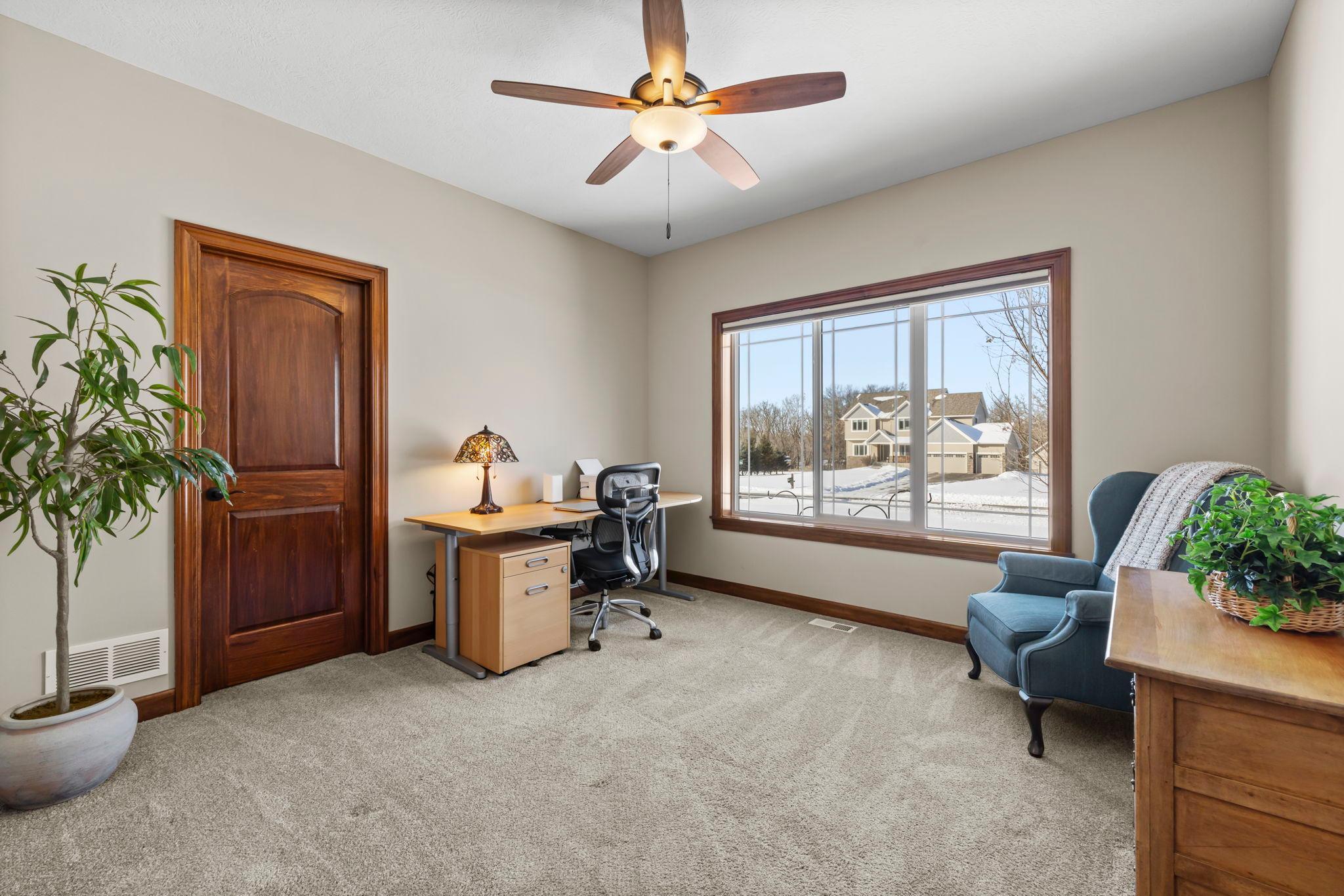 19541 Yellow Pine Street NW