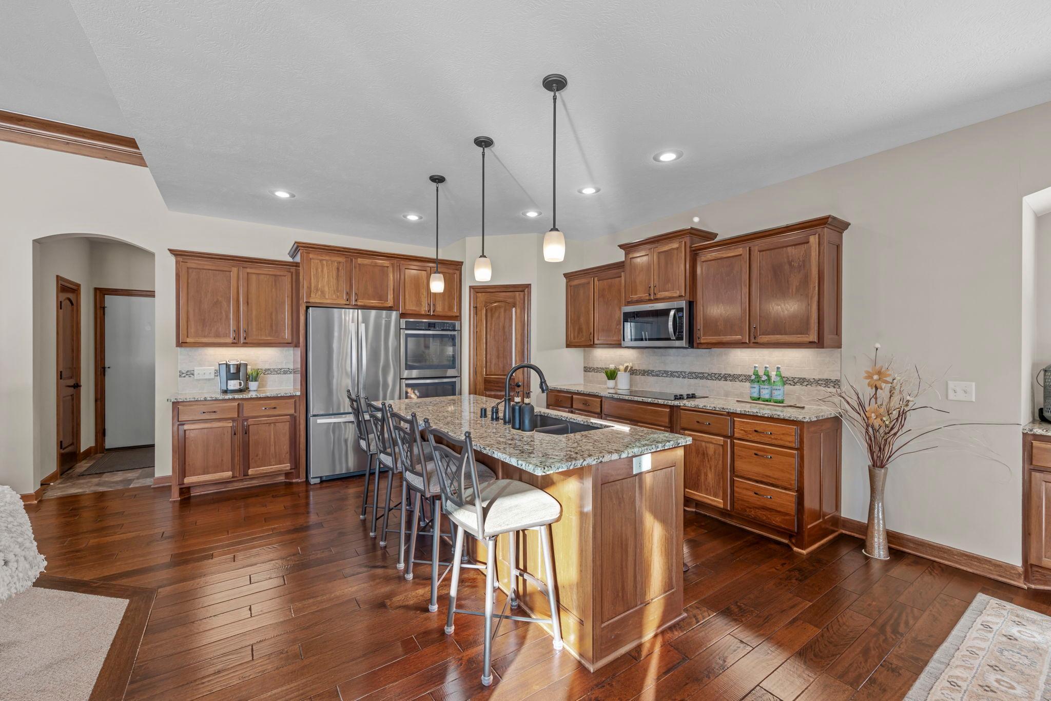 19541 Yellow Pine Street NW