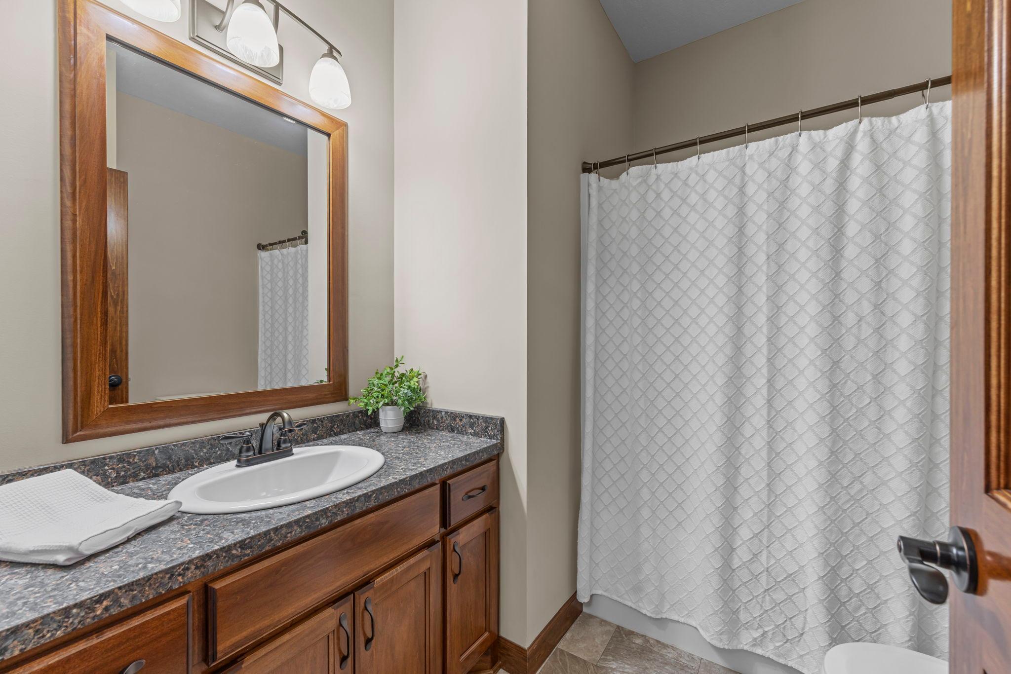 19541 Yellow Pine Street NW