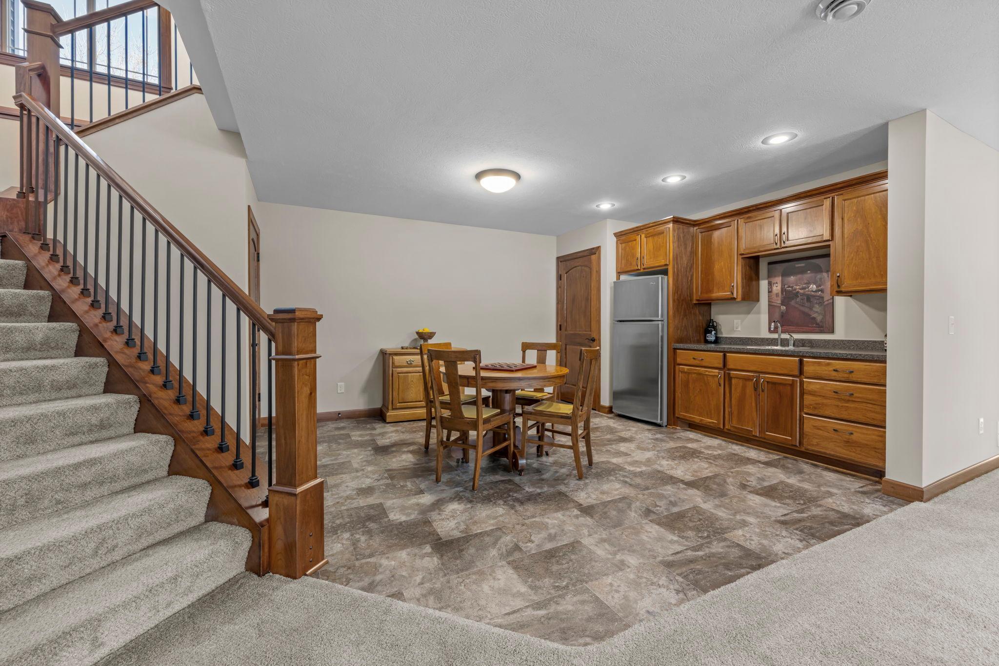 19541 Yellow Pine Street NW